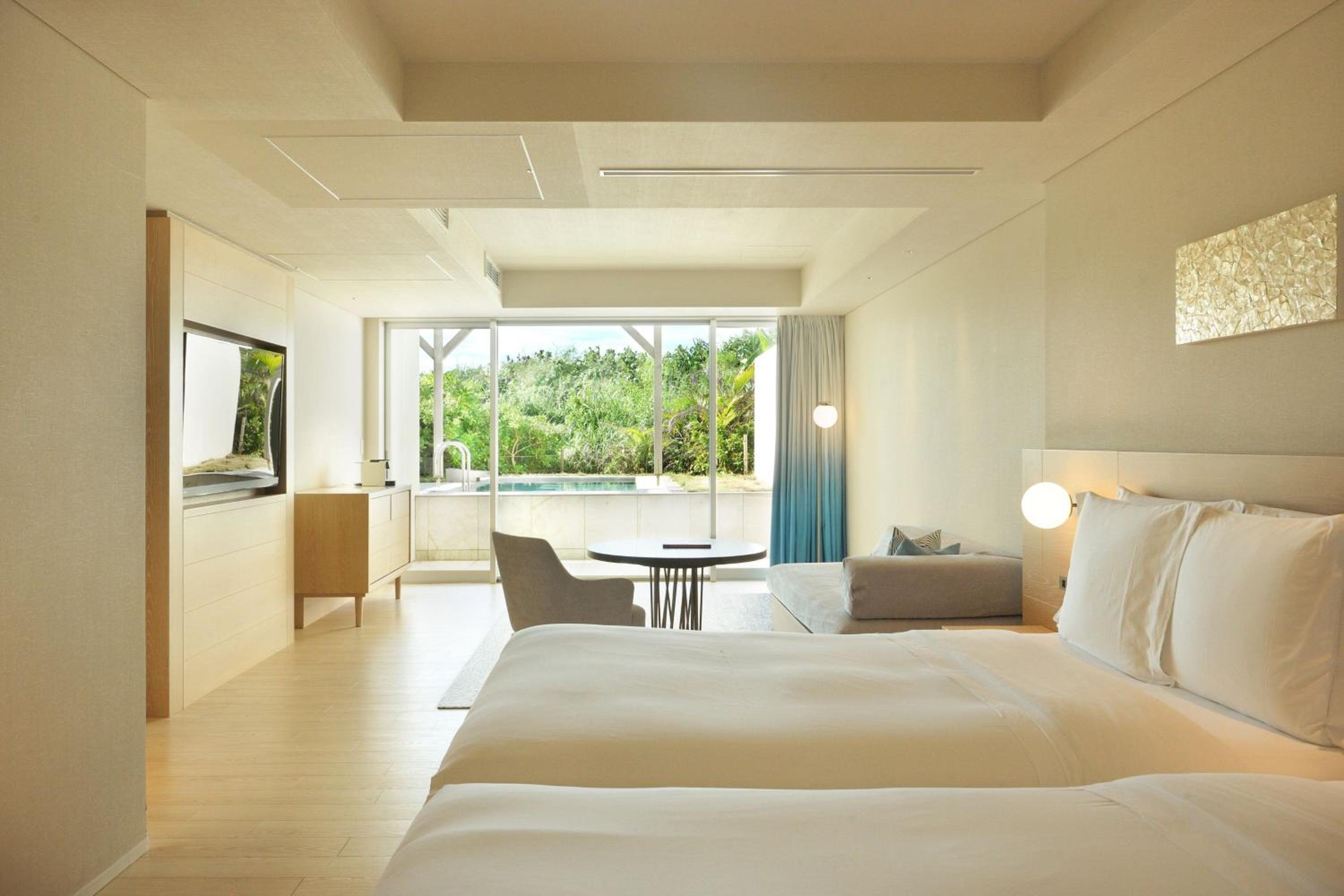 Garden Jr Suite with Pool, Junior Suite, Partial ocean view