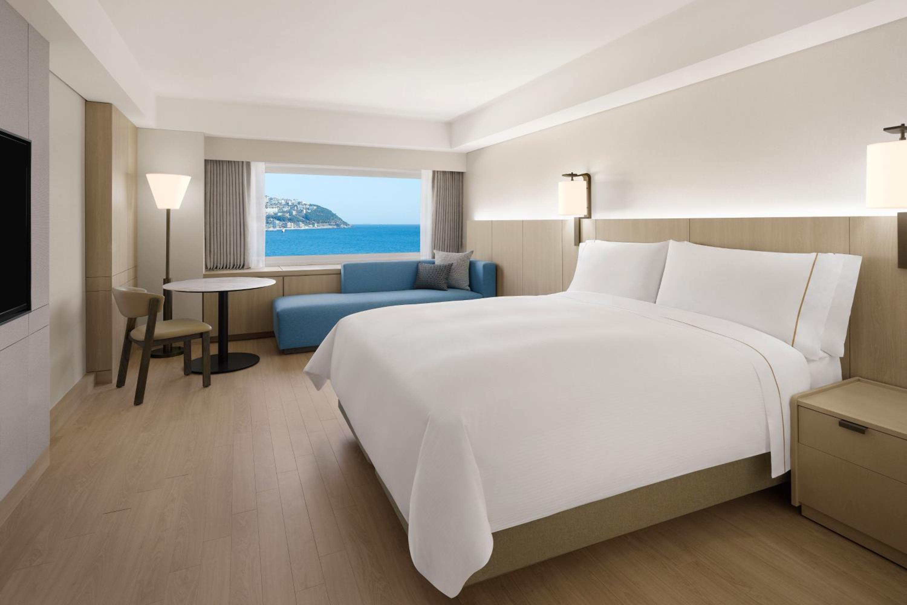 Deluxe Beach Ondol, 1 King, Haeundae Beach view - Photo 3