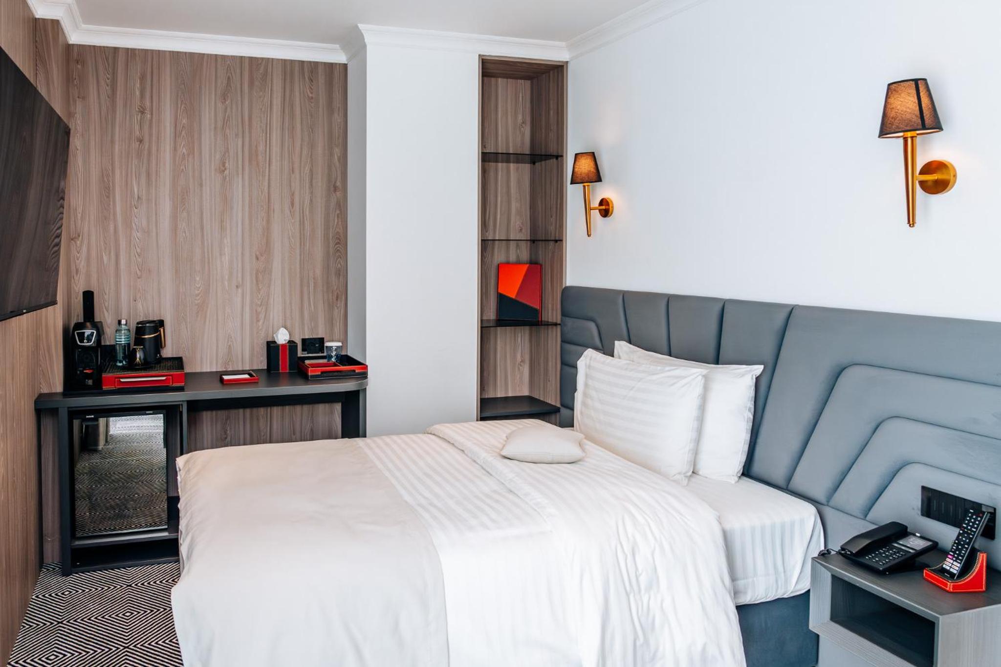 Economy Single Room - Photo 14
