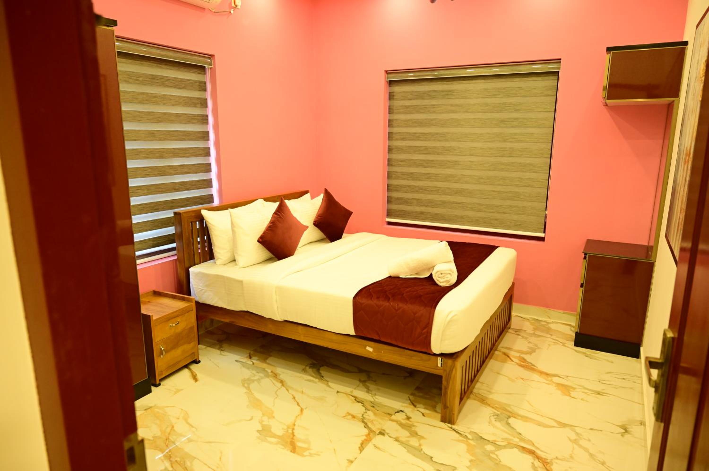 Double Room with Private Bathroom