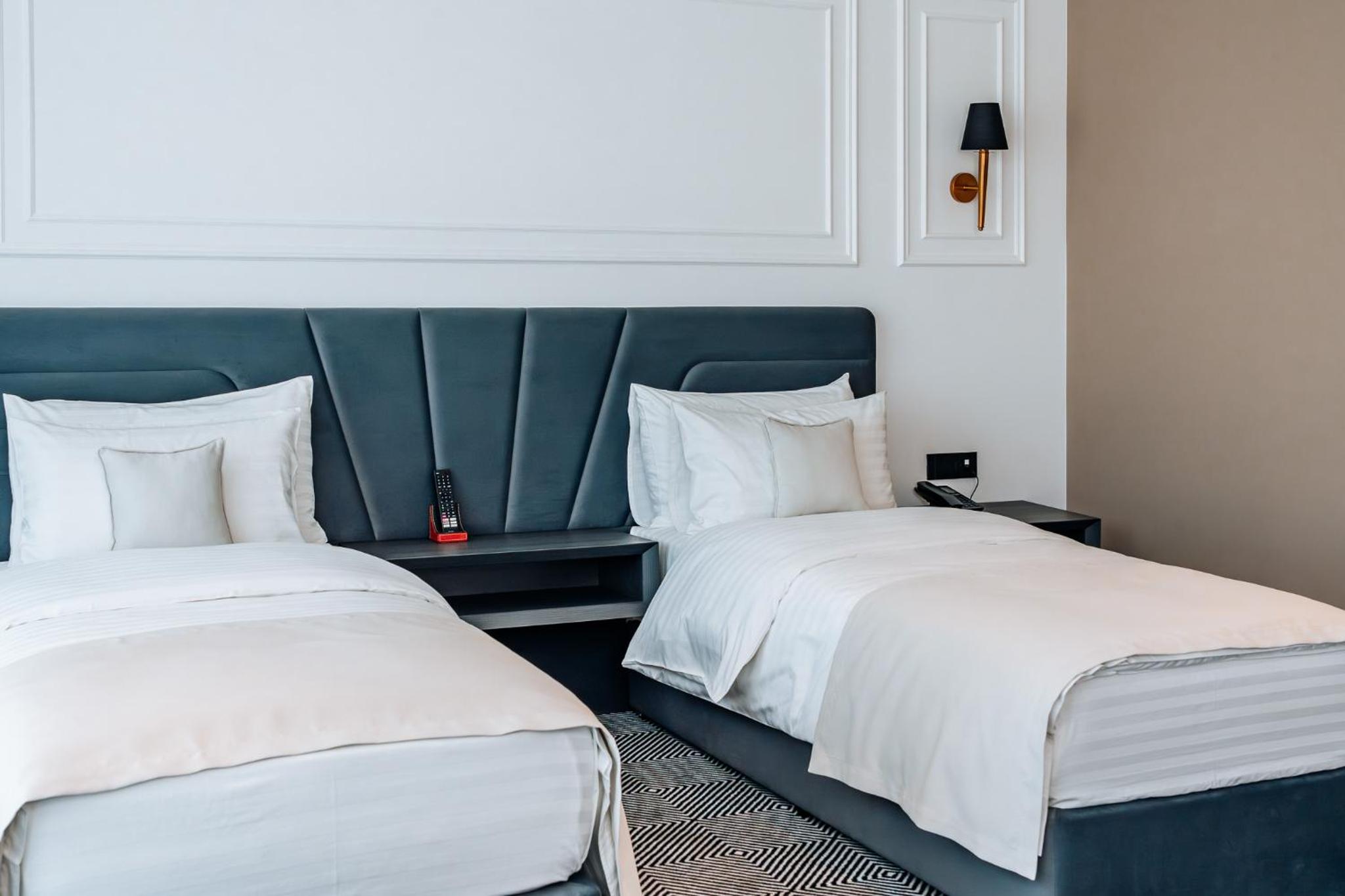 Standard Twin Room - Photo 14