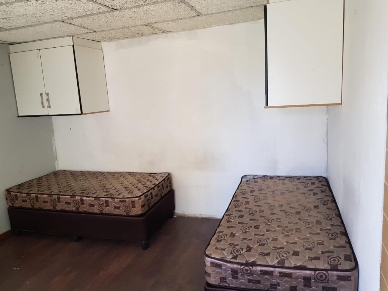 Single Bed In 10-Bed Dormitory Room photo 1