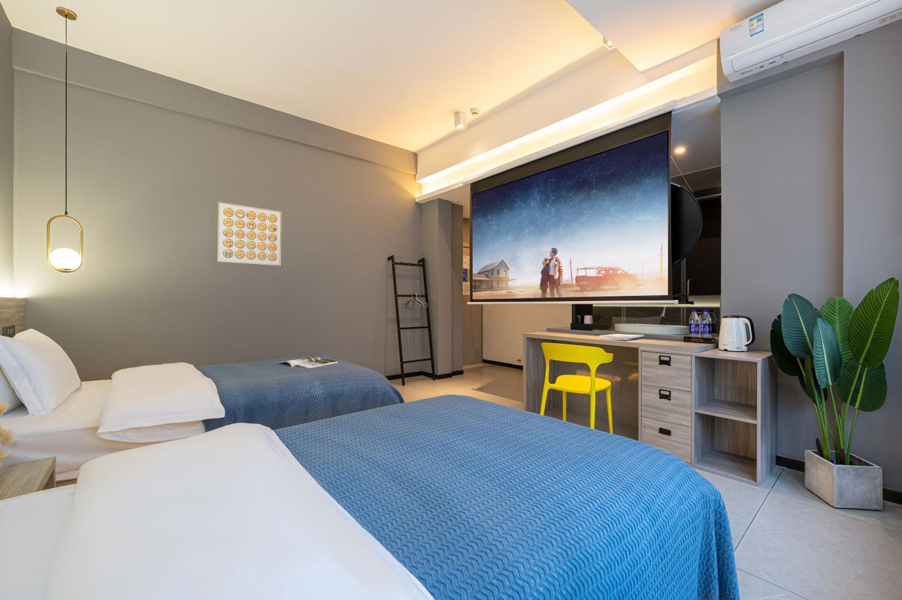 Superior Twin Room photo 3