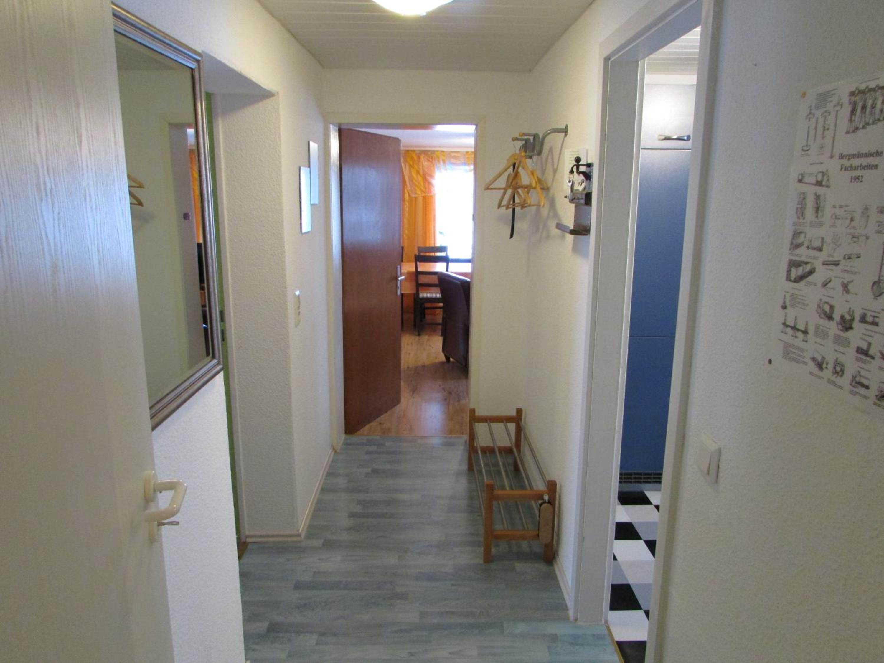 Apartment with Mountain View - Photo 1