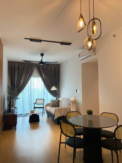 Three-Bedroom Apartment photo 1
