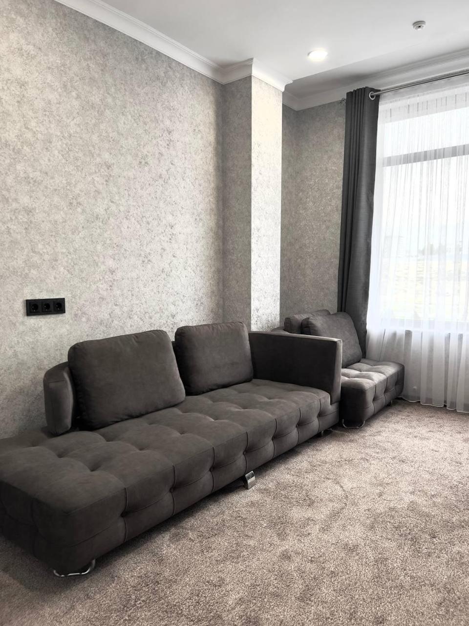 Family Room - Photo 1