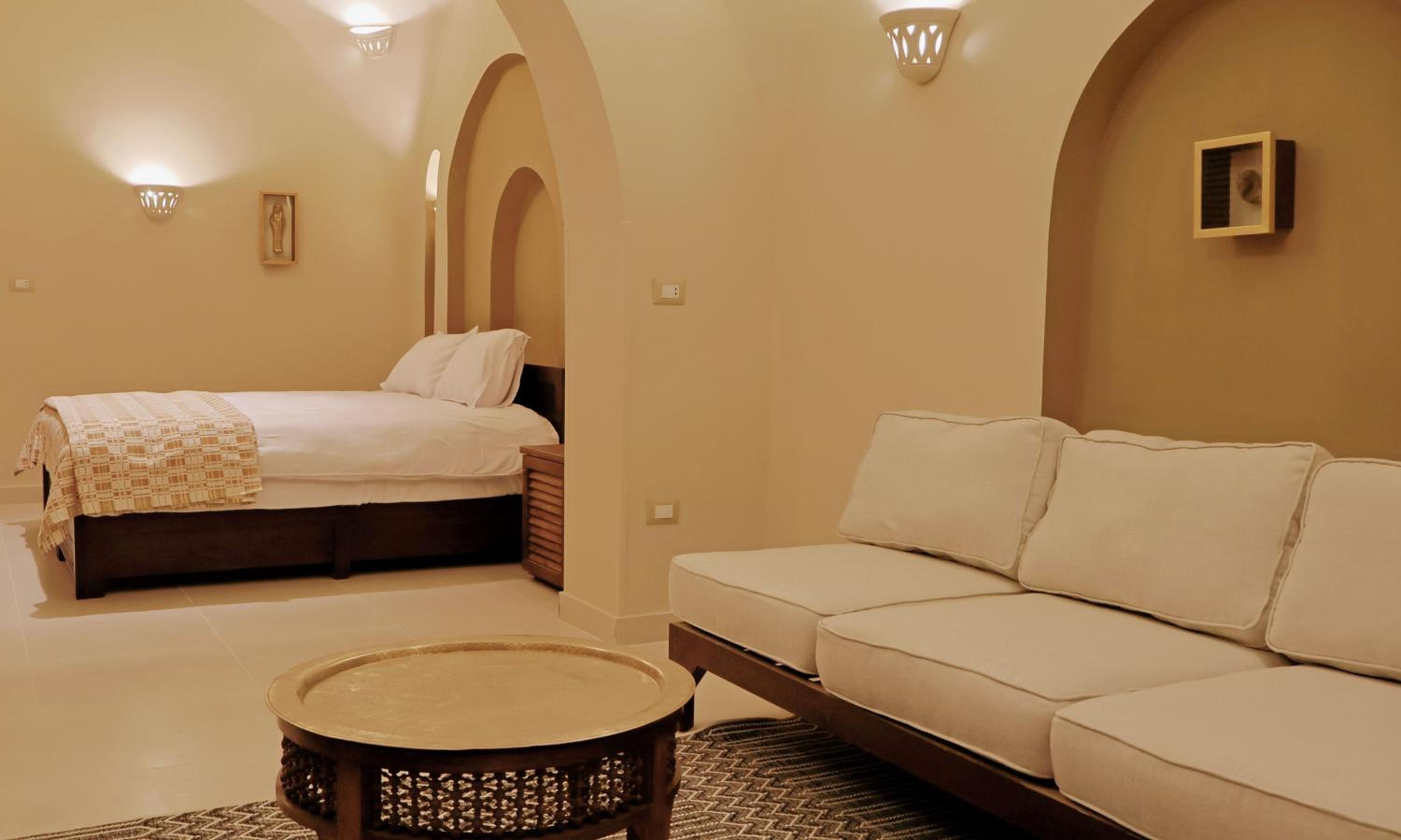 Suite with Mountain View