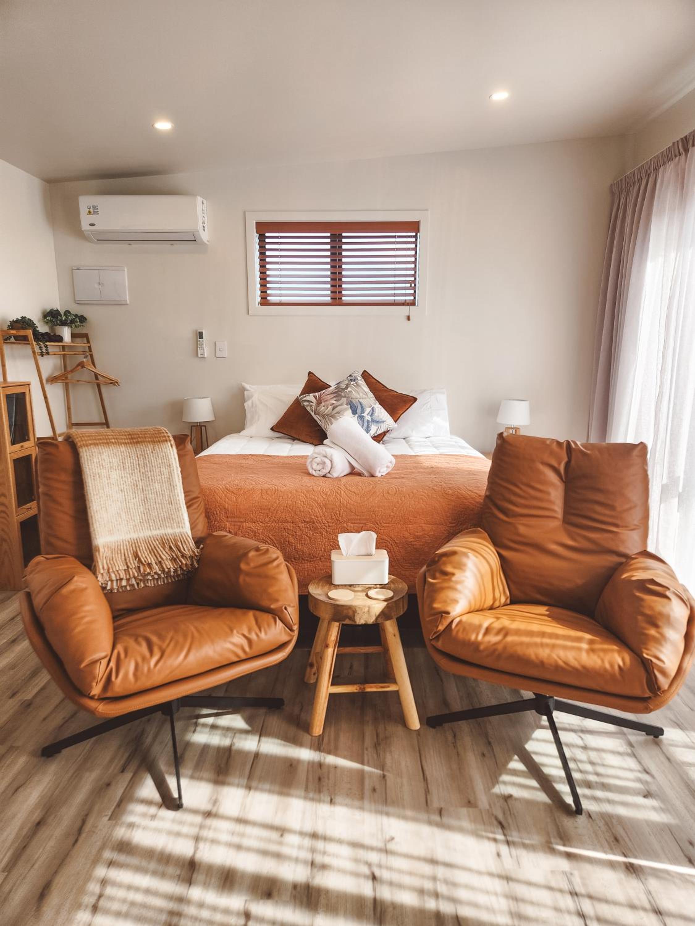 Deluxe King Room photo 1