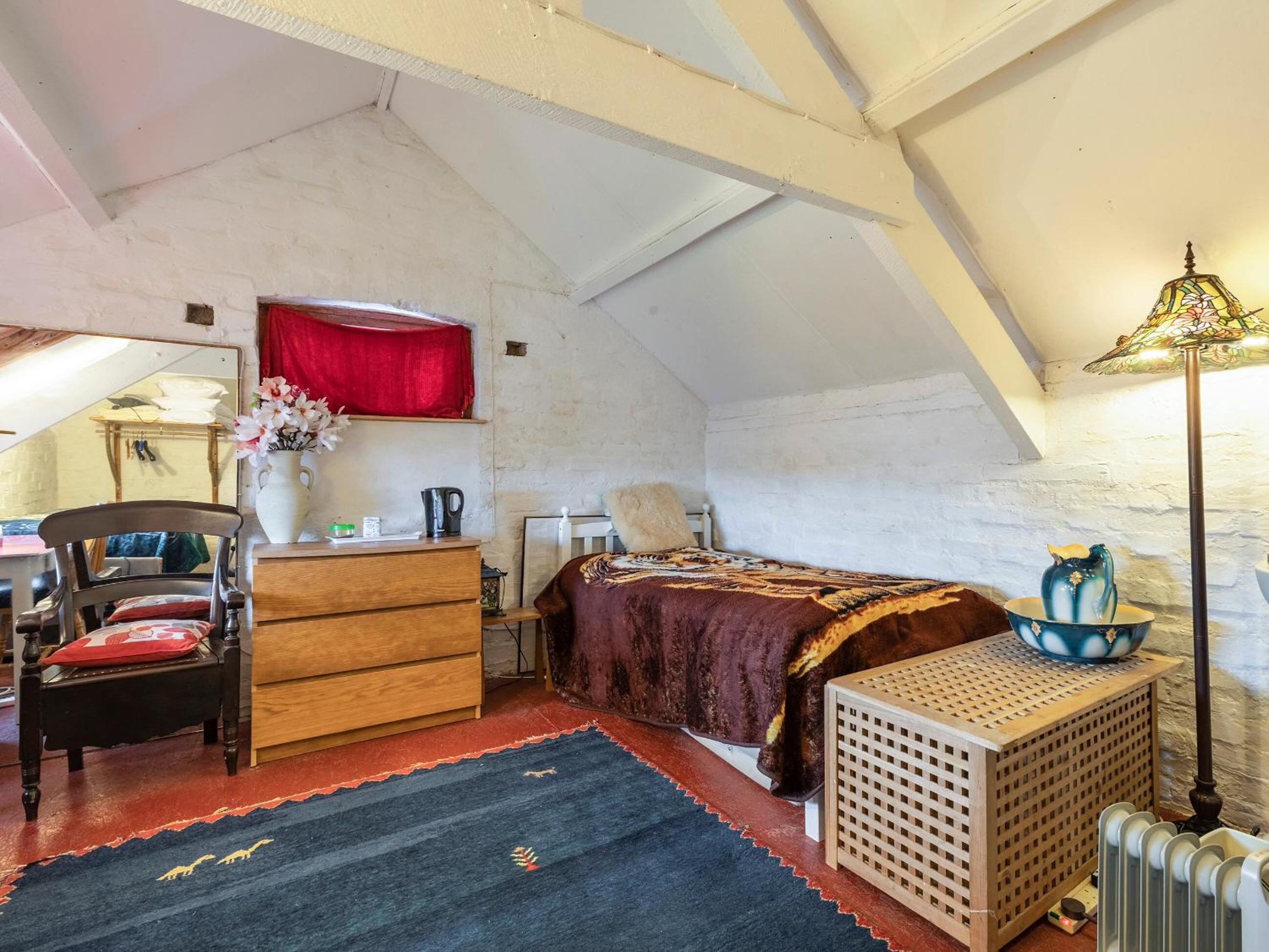 Six-Bedroom Holiday Home photo 3