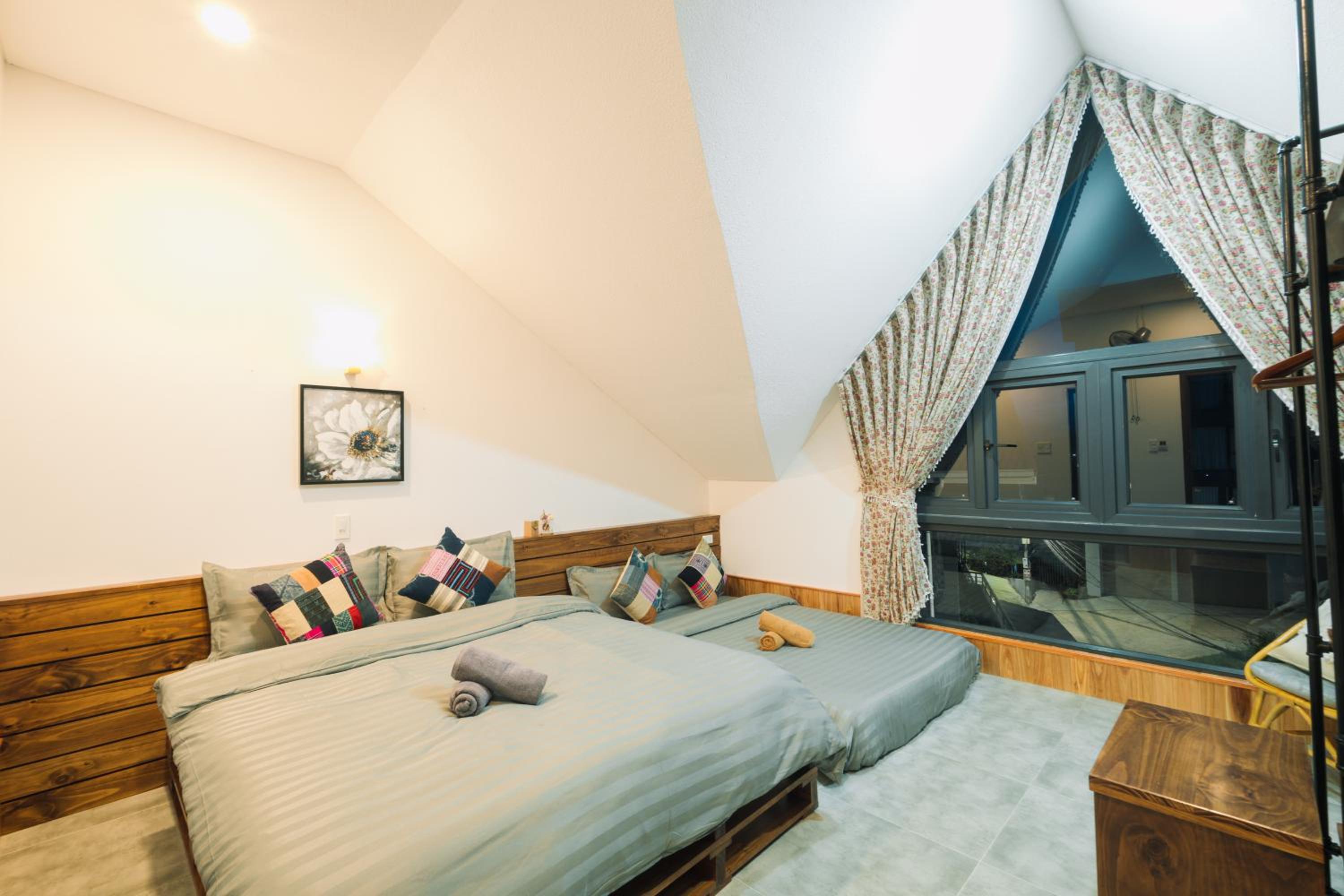 Deluxe Family Room - Photo 5