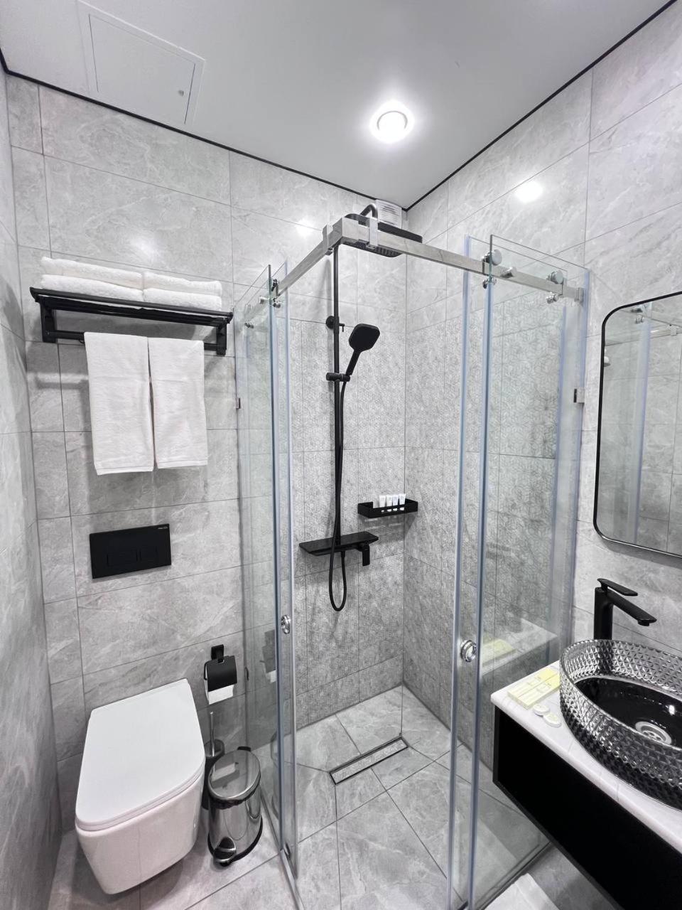 Double Room - Photo 4