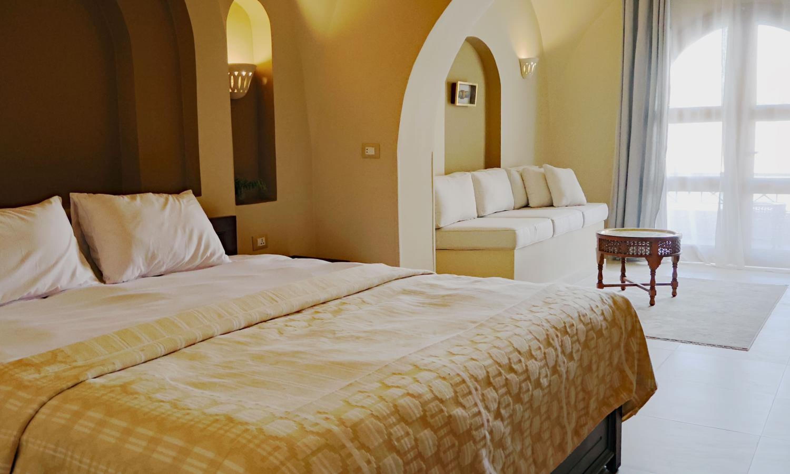 Suite with Garden View