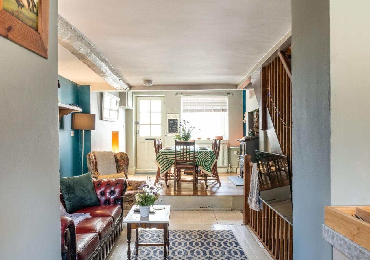 Three-Bedroom House photo 1