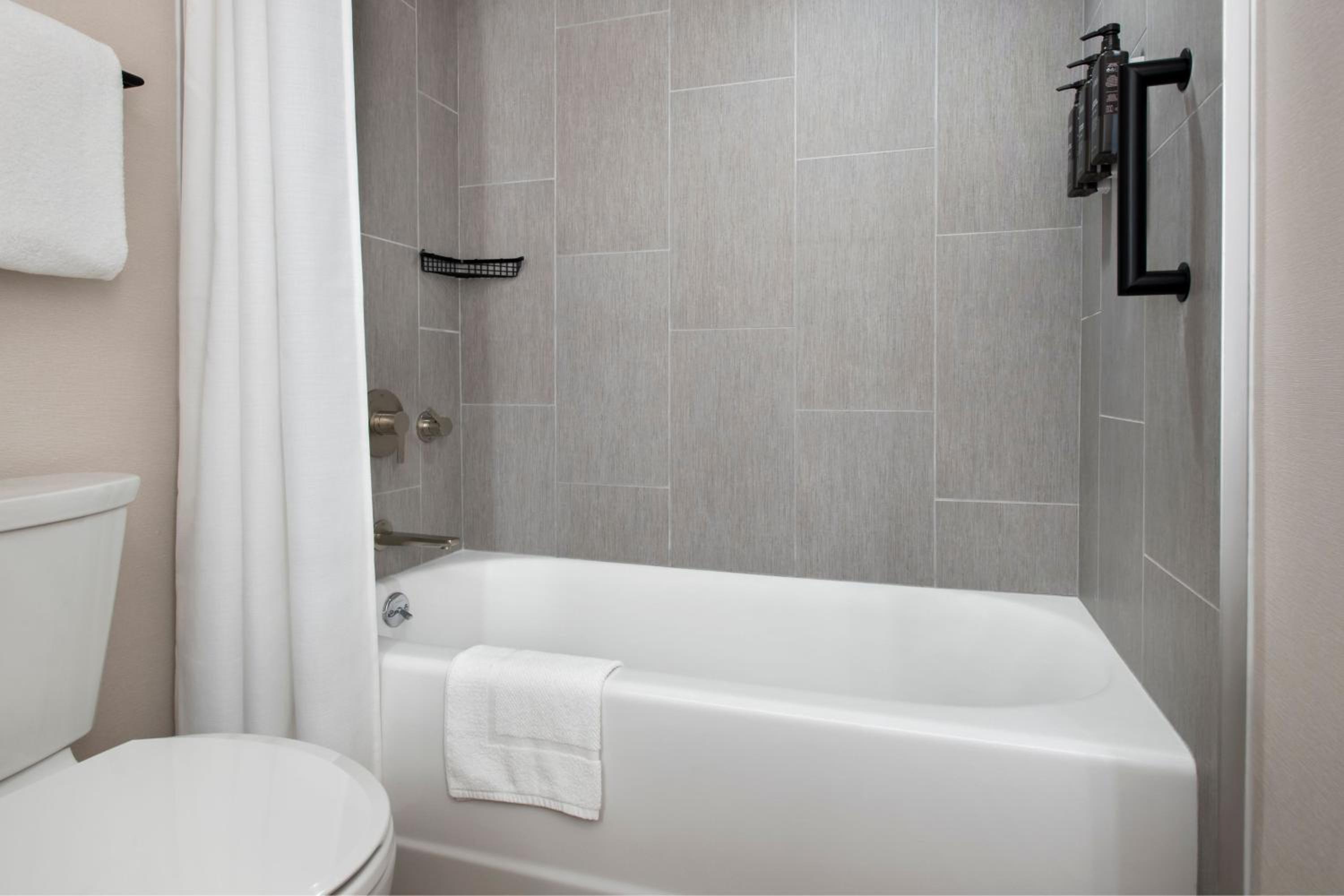 Traditional Double Room with Two Double Beds and Adapted Tub - Mobility and Hearing Accessible