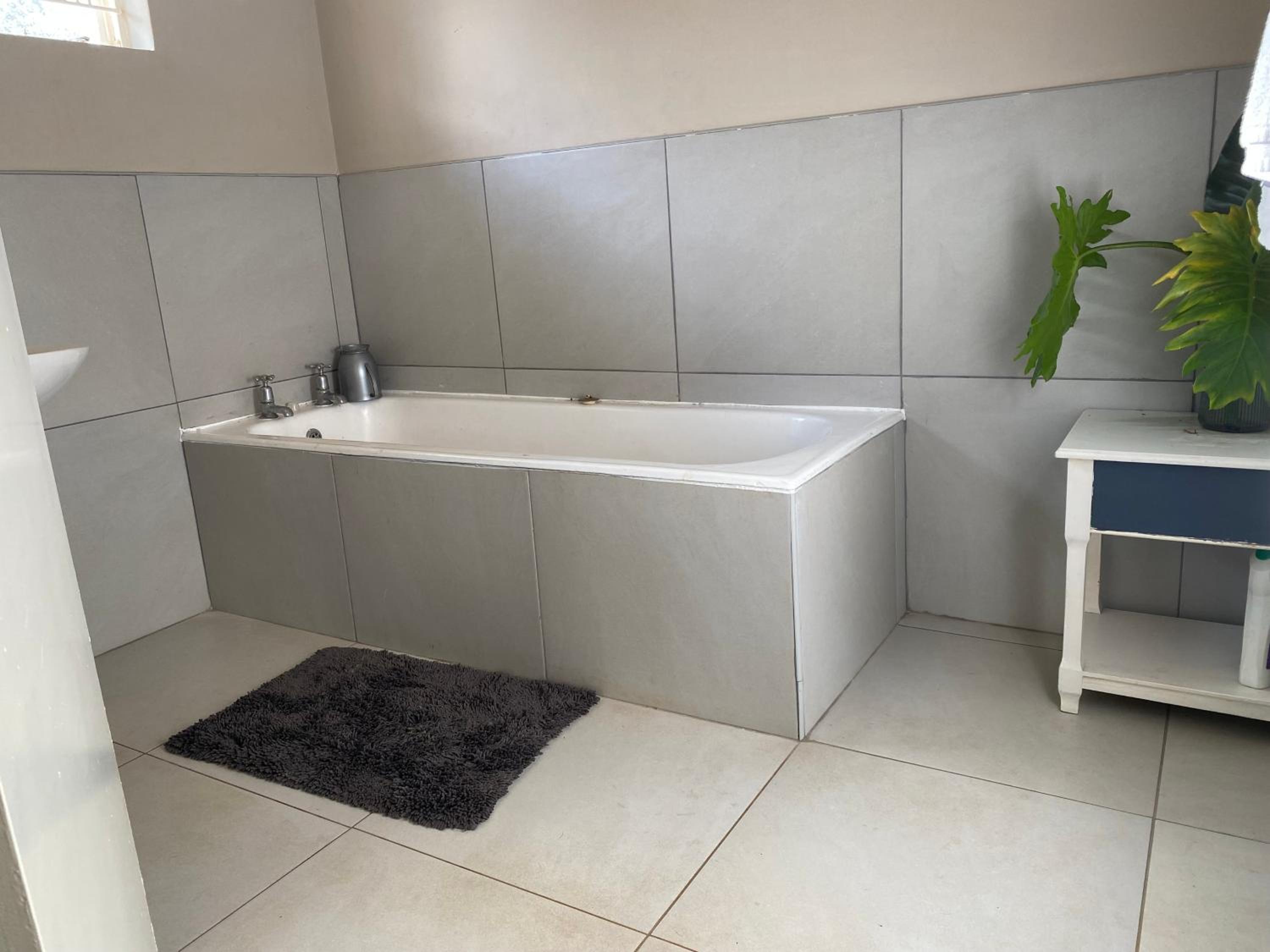 Double Room With Private External Bathroom