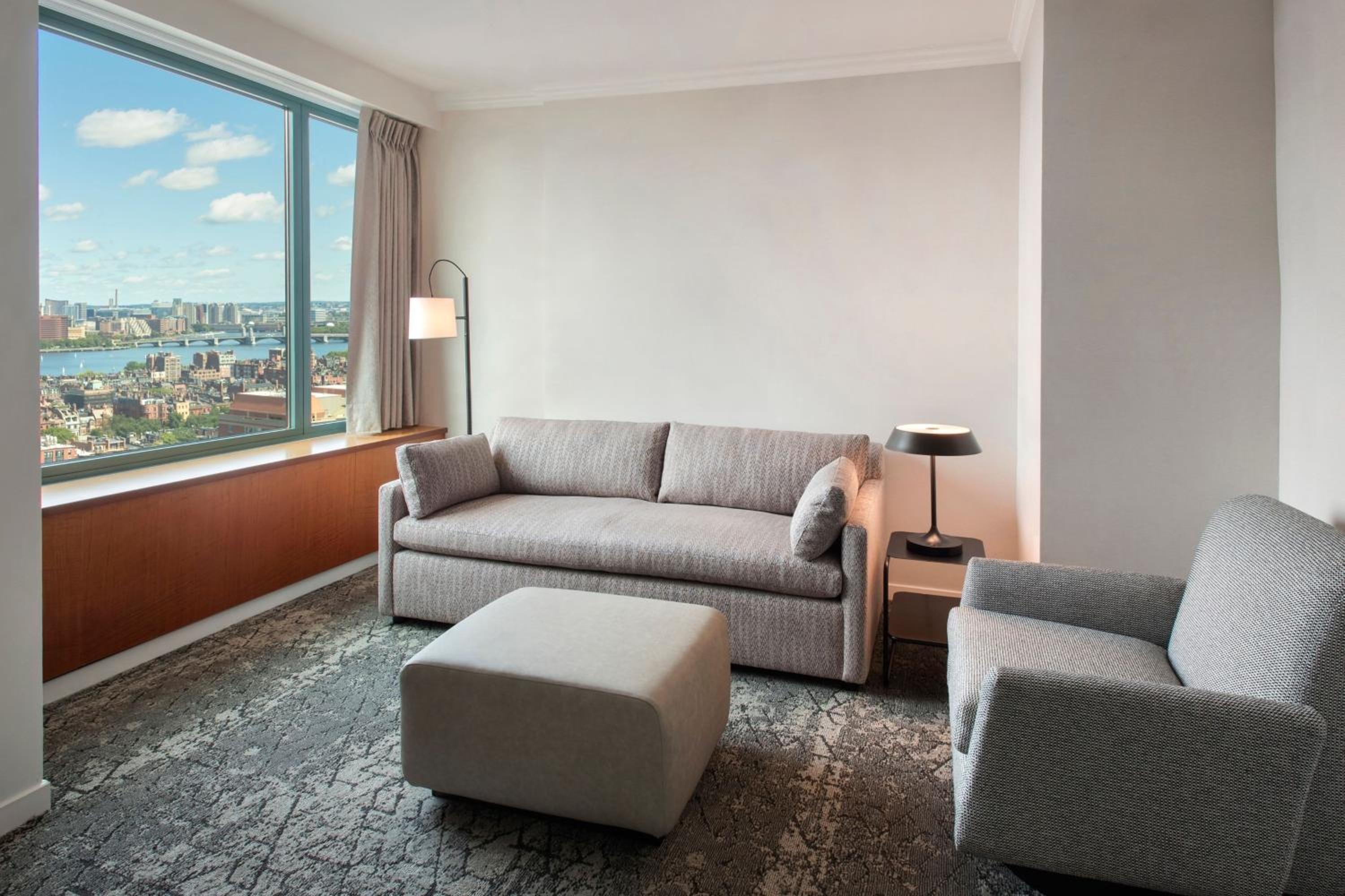 Junior River View Suite, Junior Suite, 1 King, Sofa bed - Photo 8