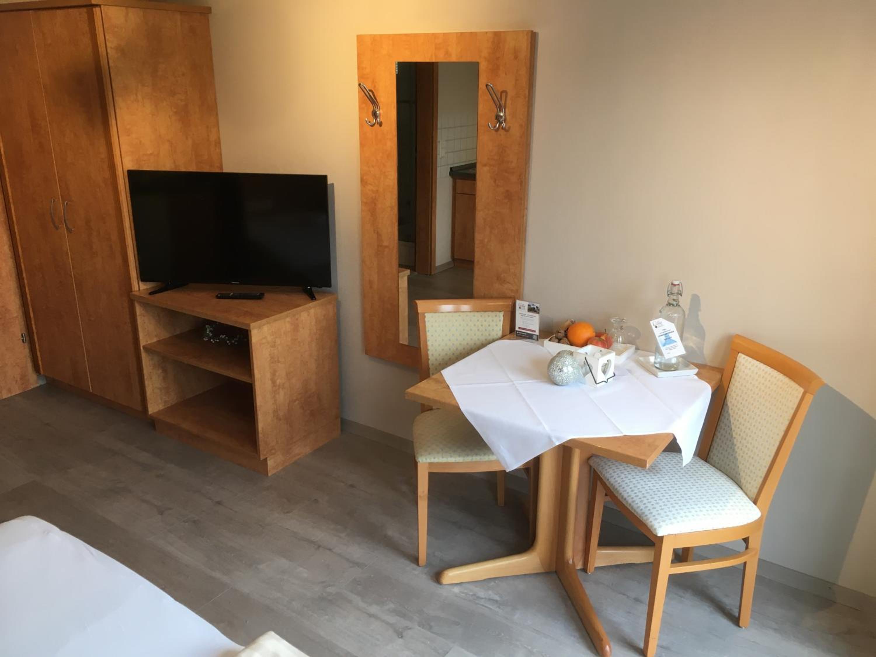 Apartment with Garden View - Photo 19