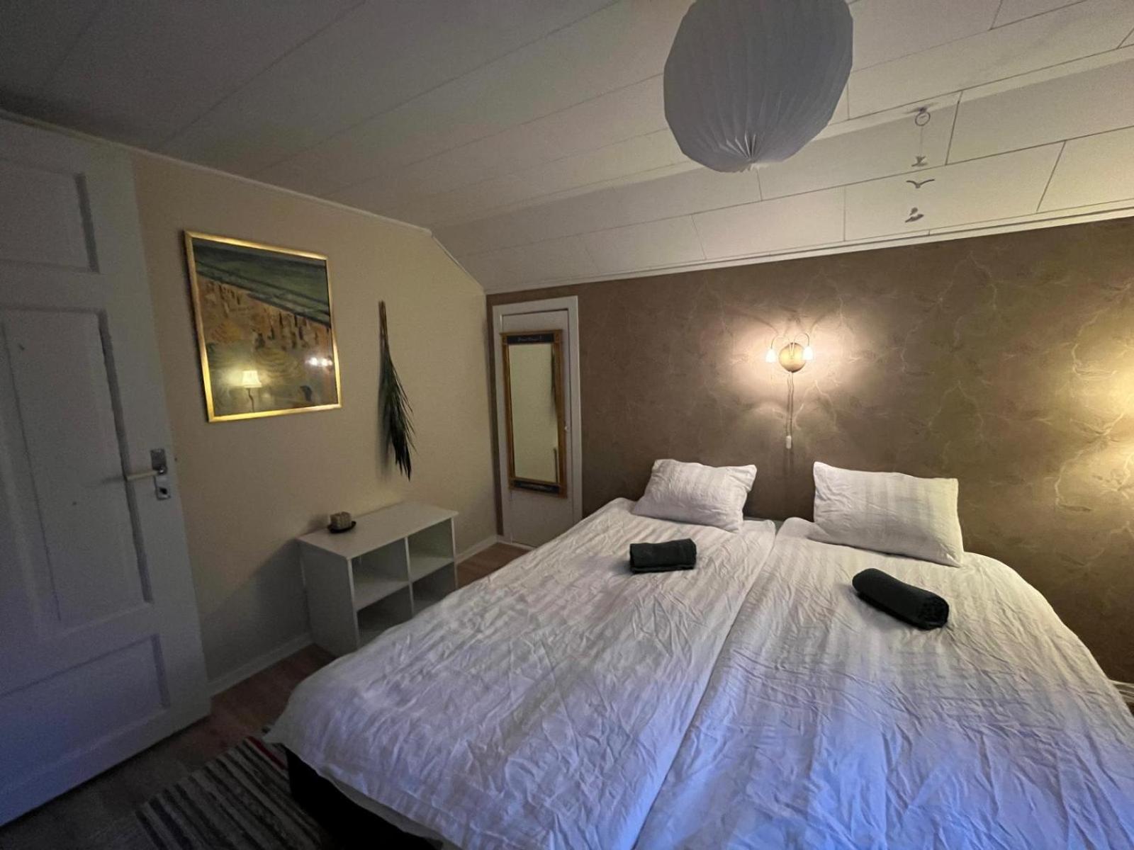 Double Room with Shared Bathroom photo 1