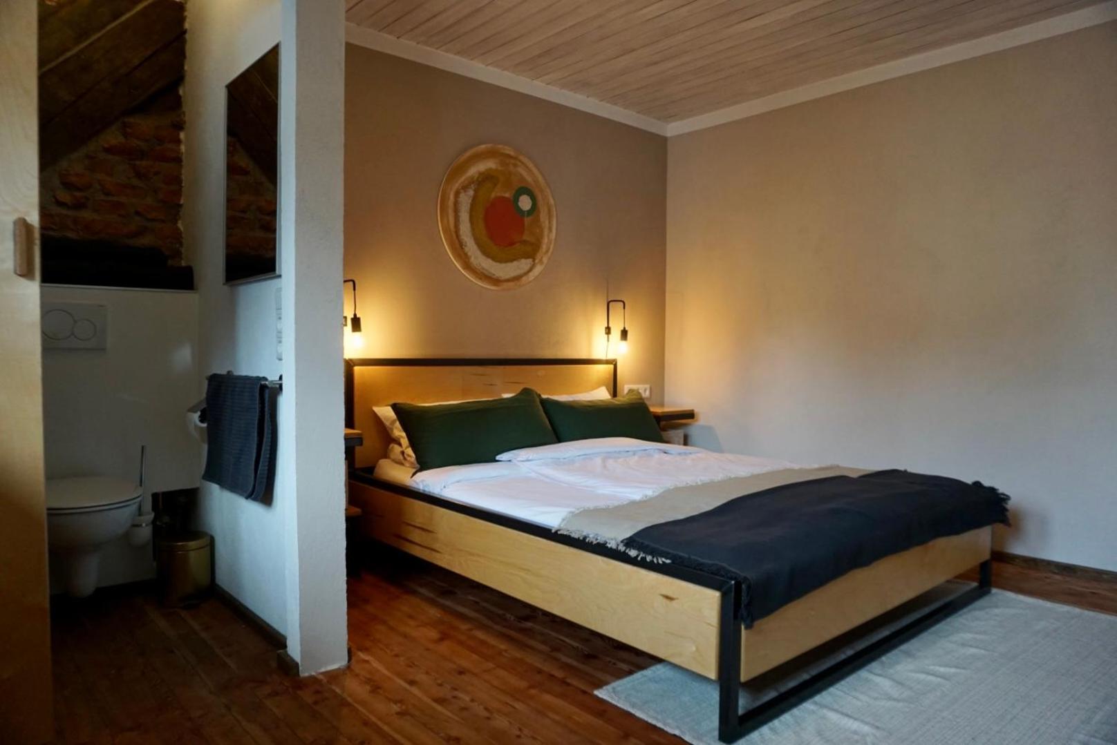 One-Bedroom Apartment - Photo 10