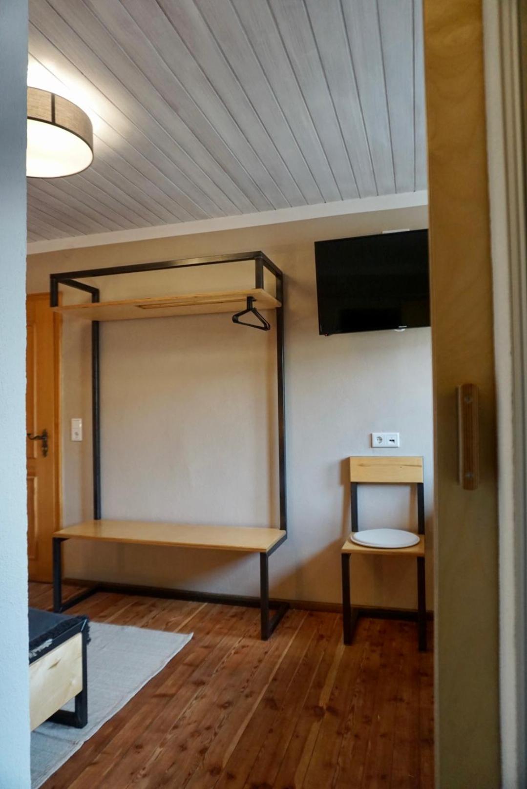 One-Bedroom Apartment - Photo 9
