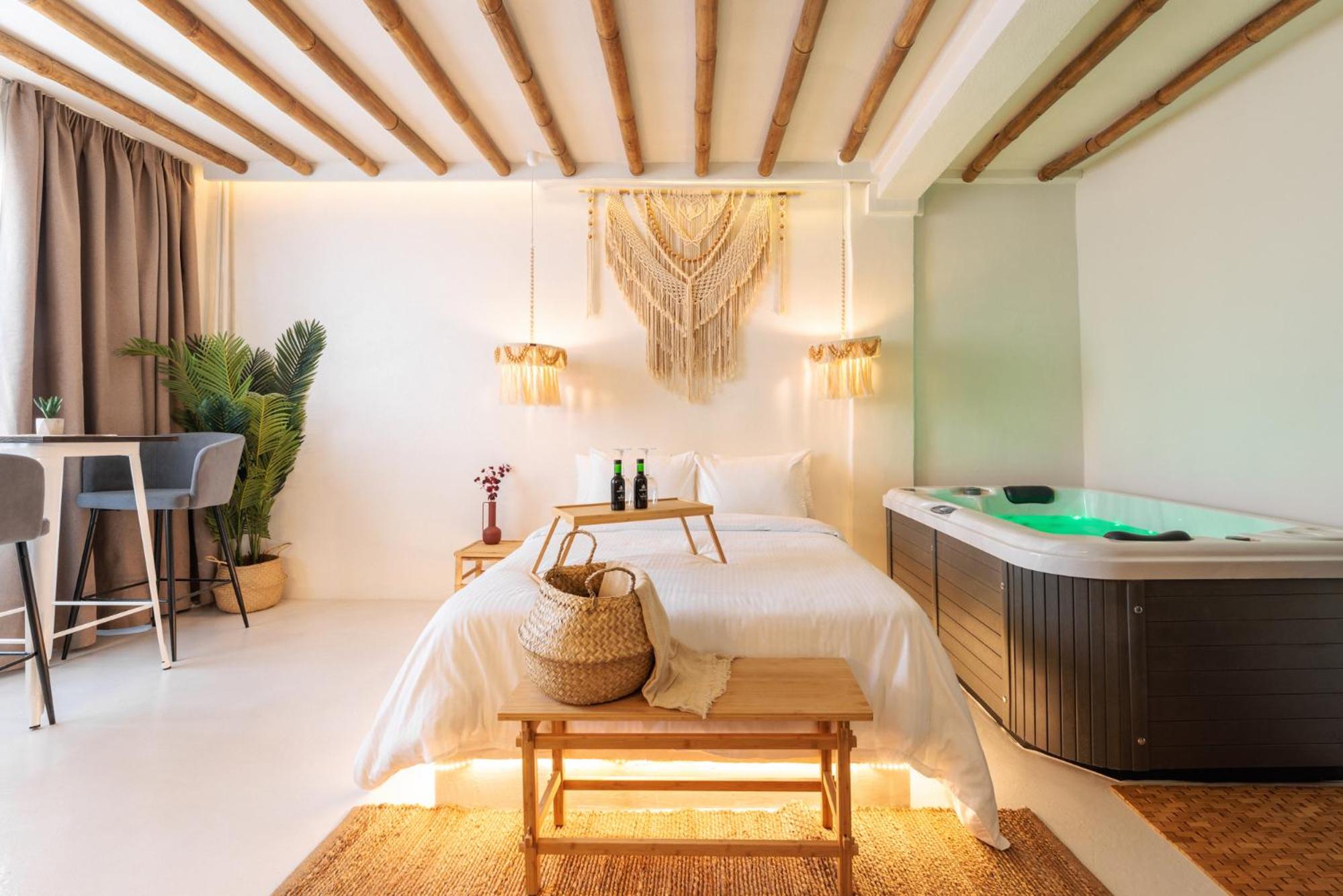 Double Room with Spa Bath
