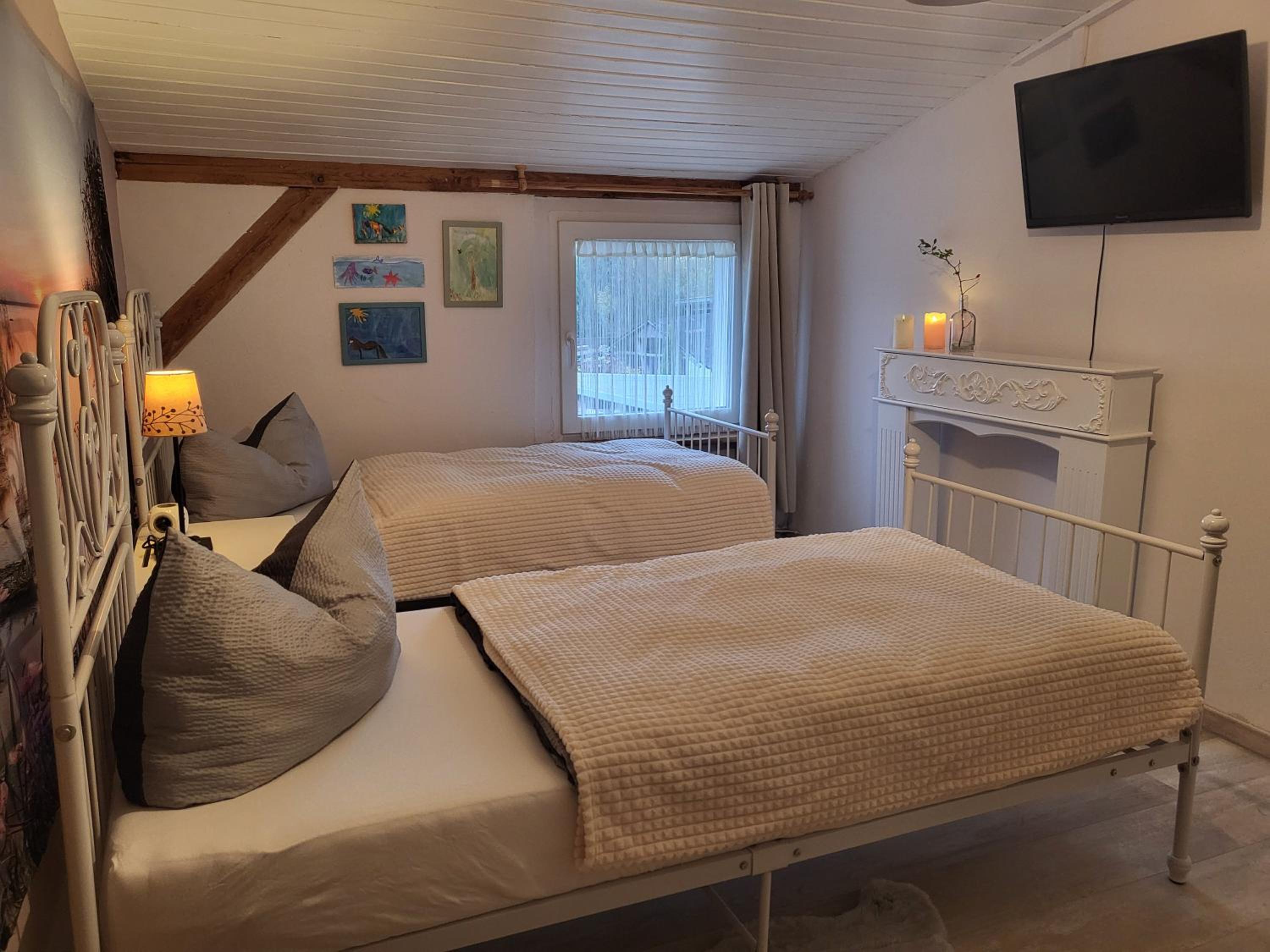 Two-Bedroom Apartment with Balcony and Terrace photo 2