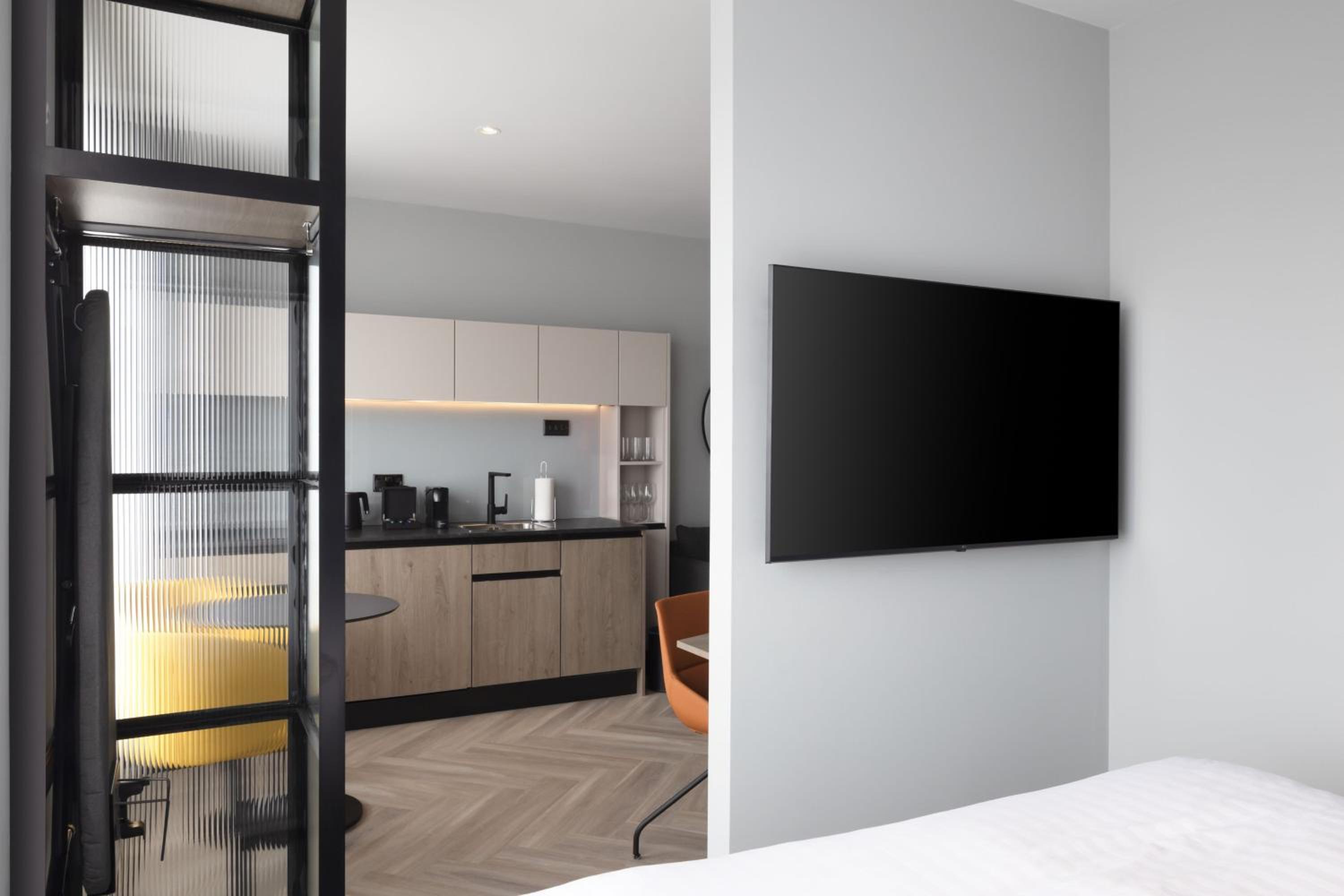 King Studio with Sofa Bed and River View