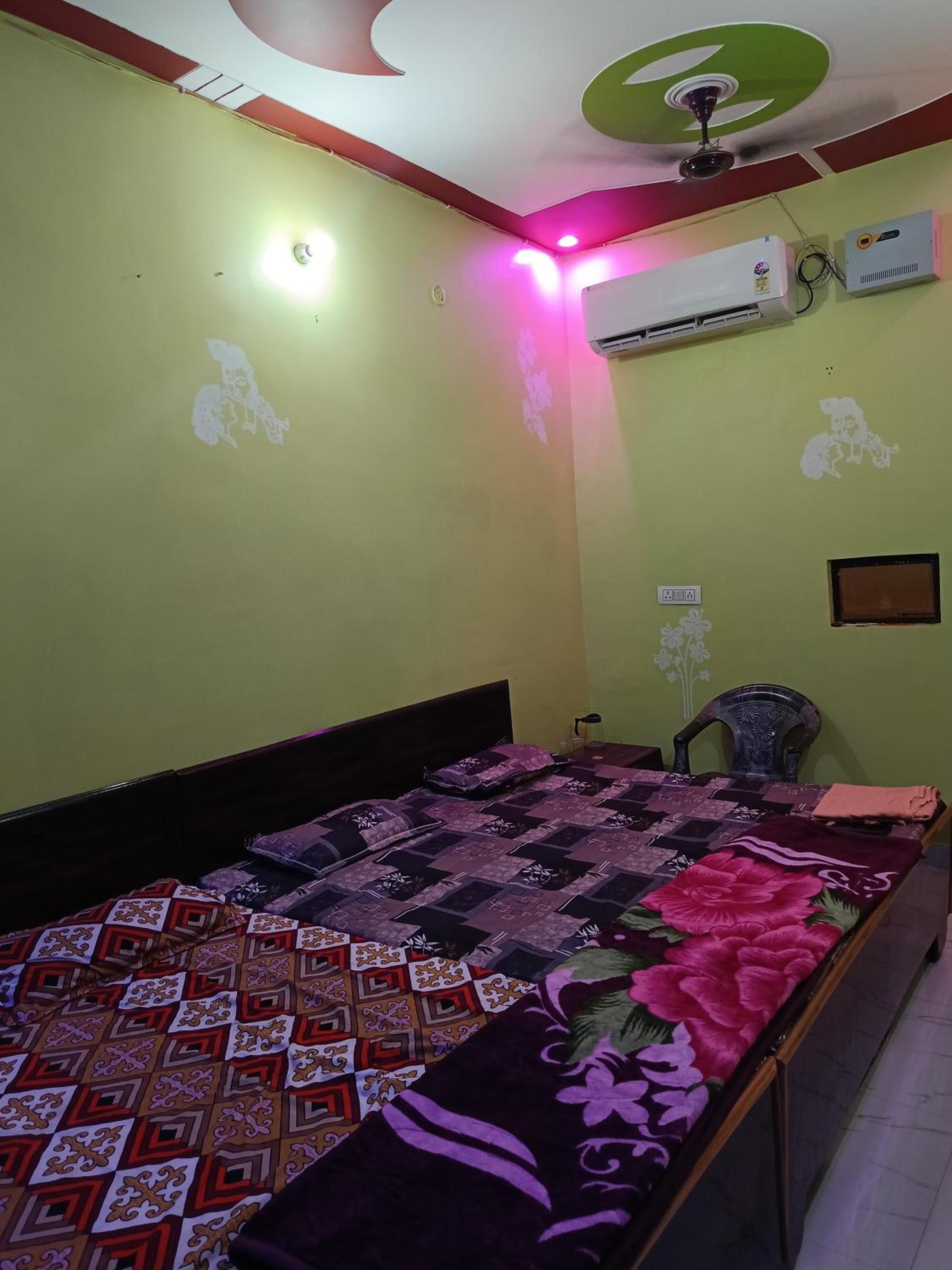Family Room - Photo 1