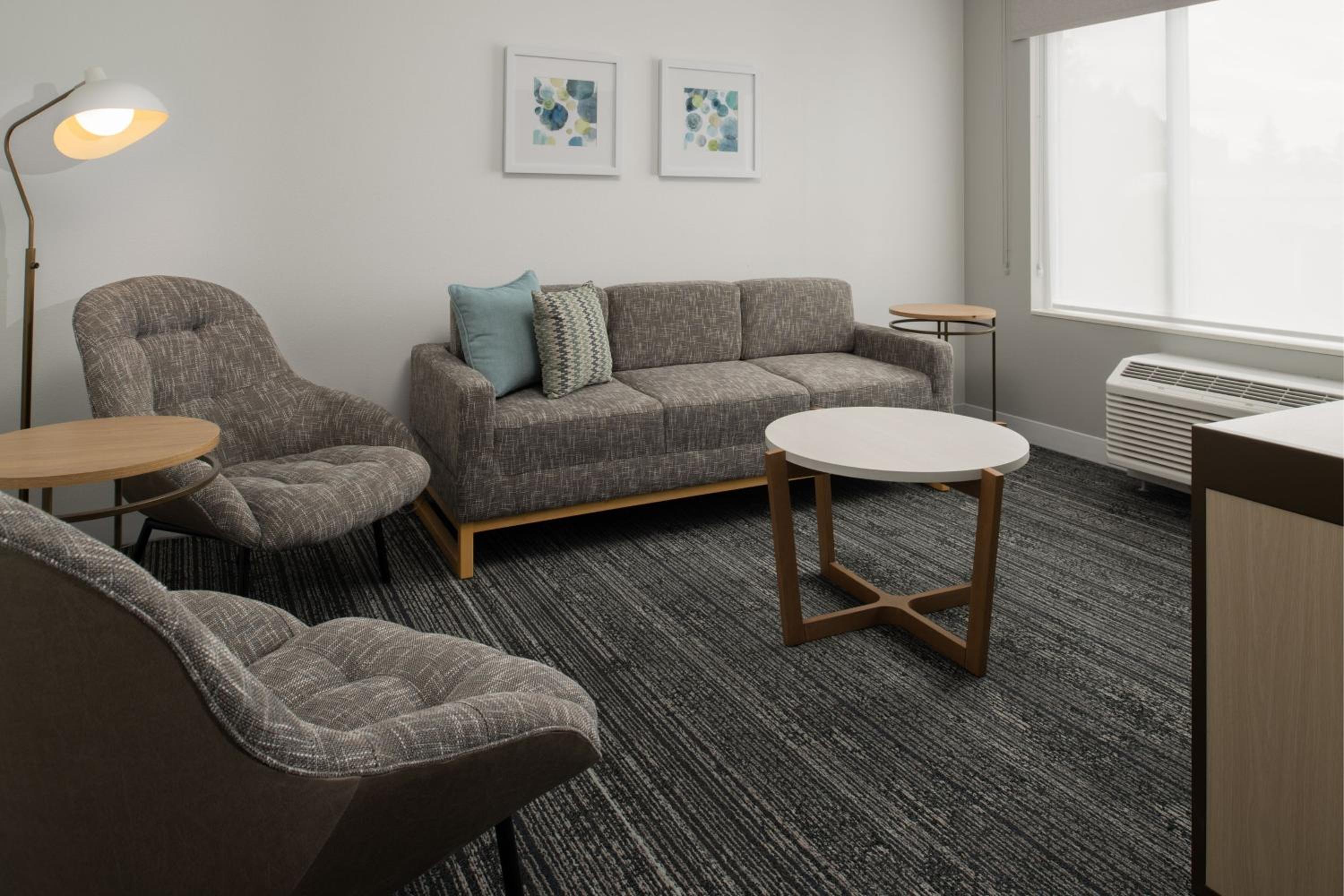One-Bedroom King Suite with Sofa Bed - Hearing Accessible photo 2