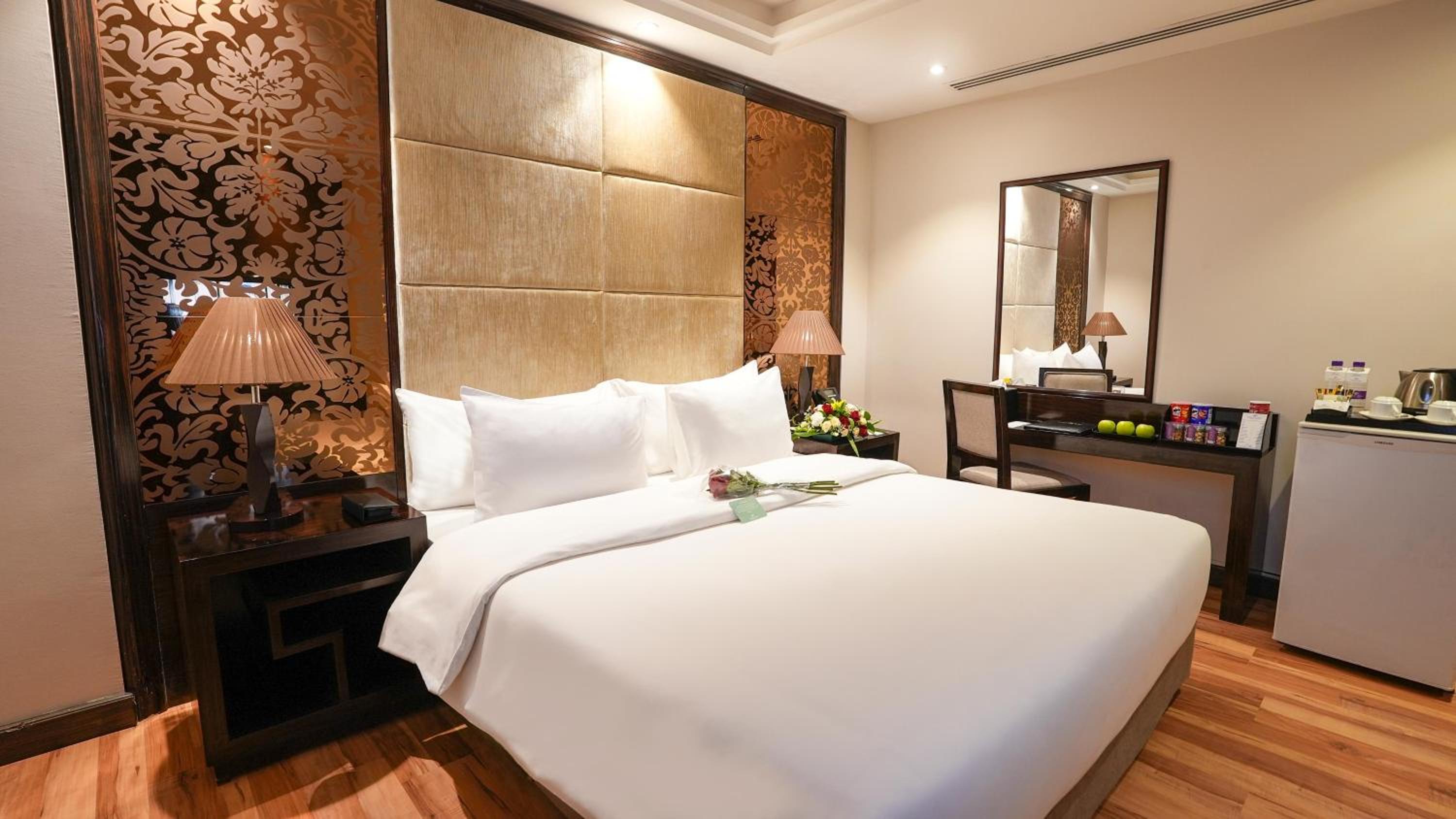 Standard Single Room - Photo 2
