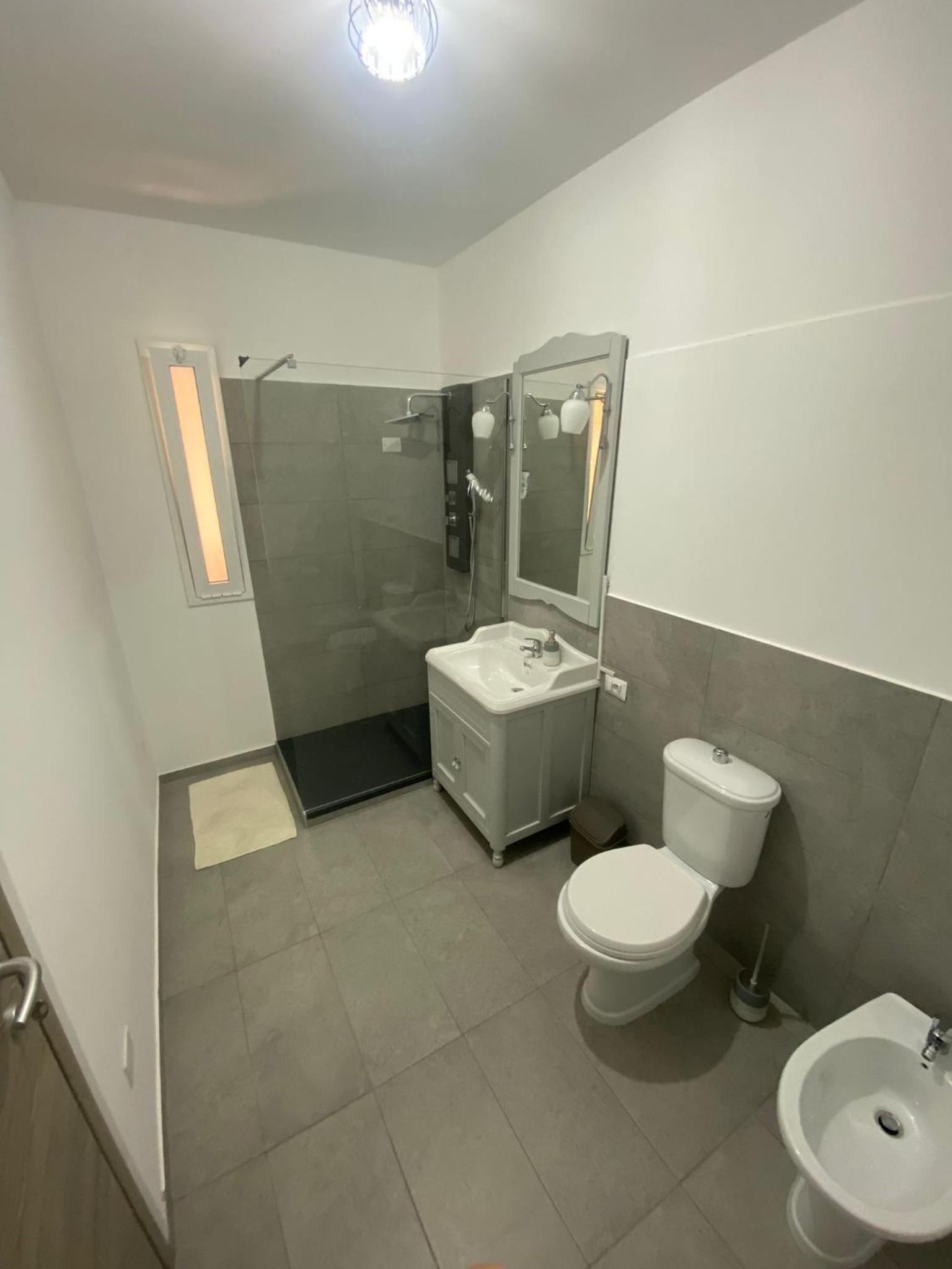 Large Double Room photo 2