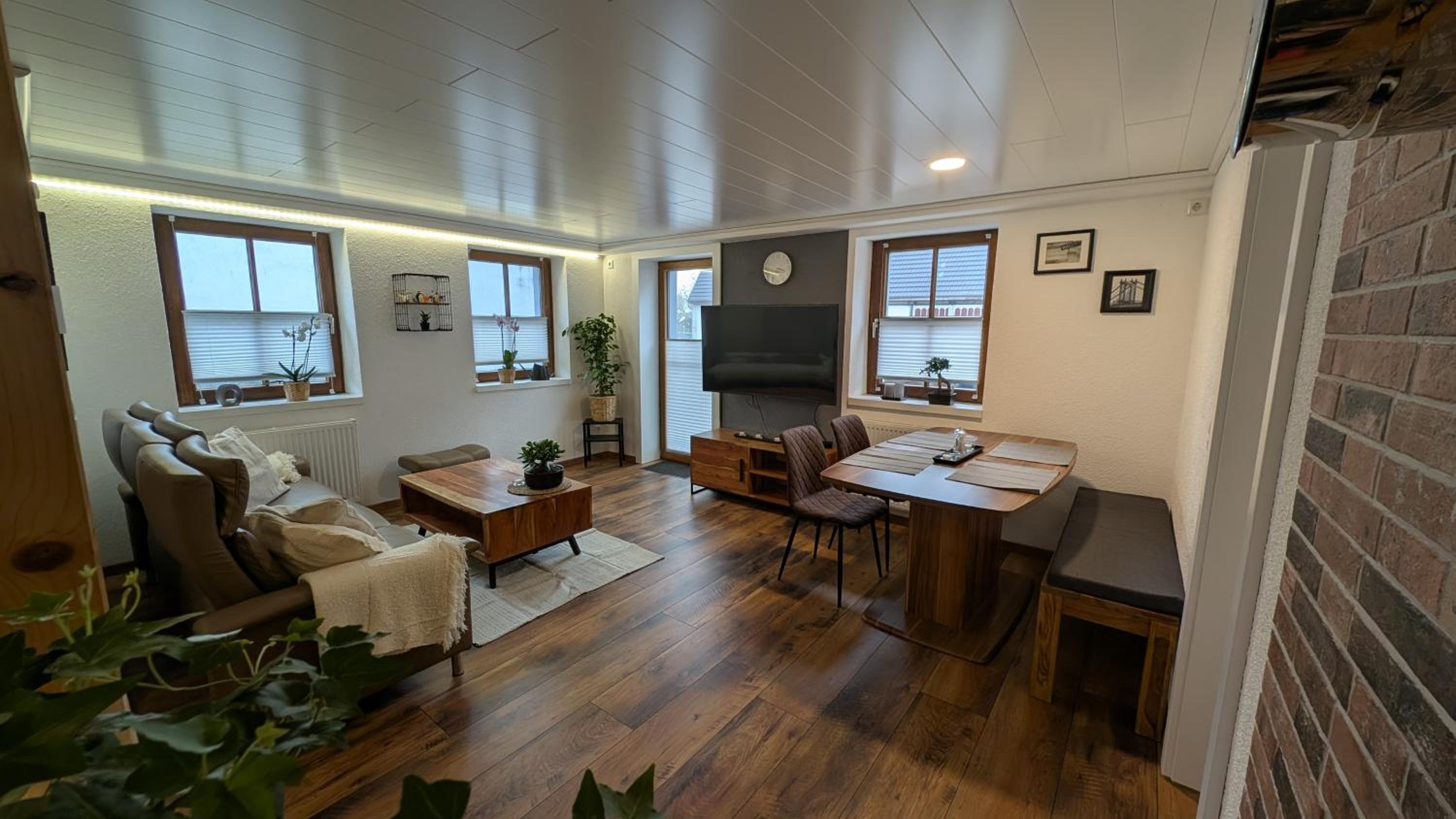 Deluxe Two-Bedroom Apartment With Garden View photo 1
