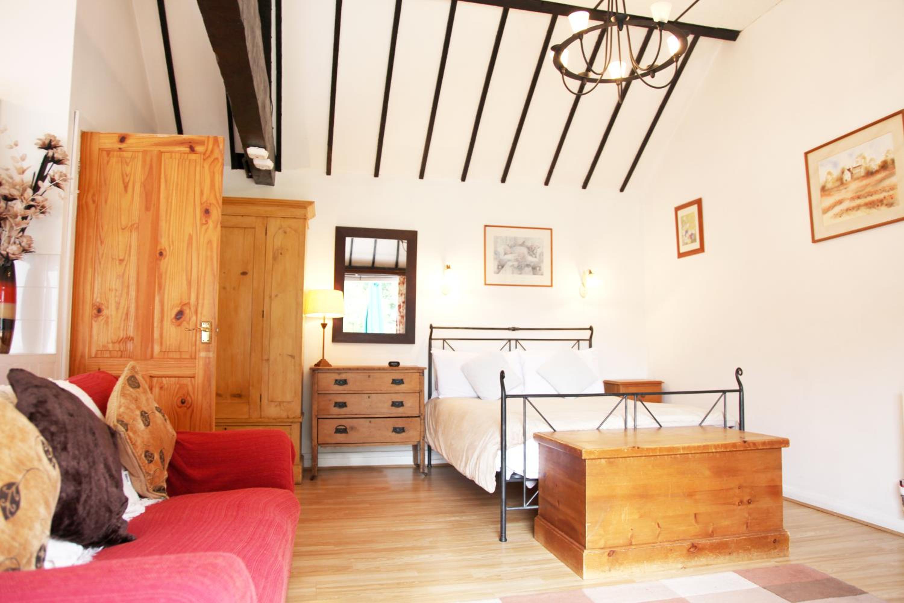 Large Studio Cottage photo 1