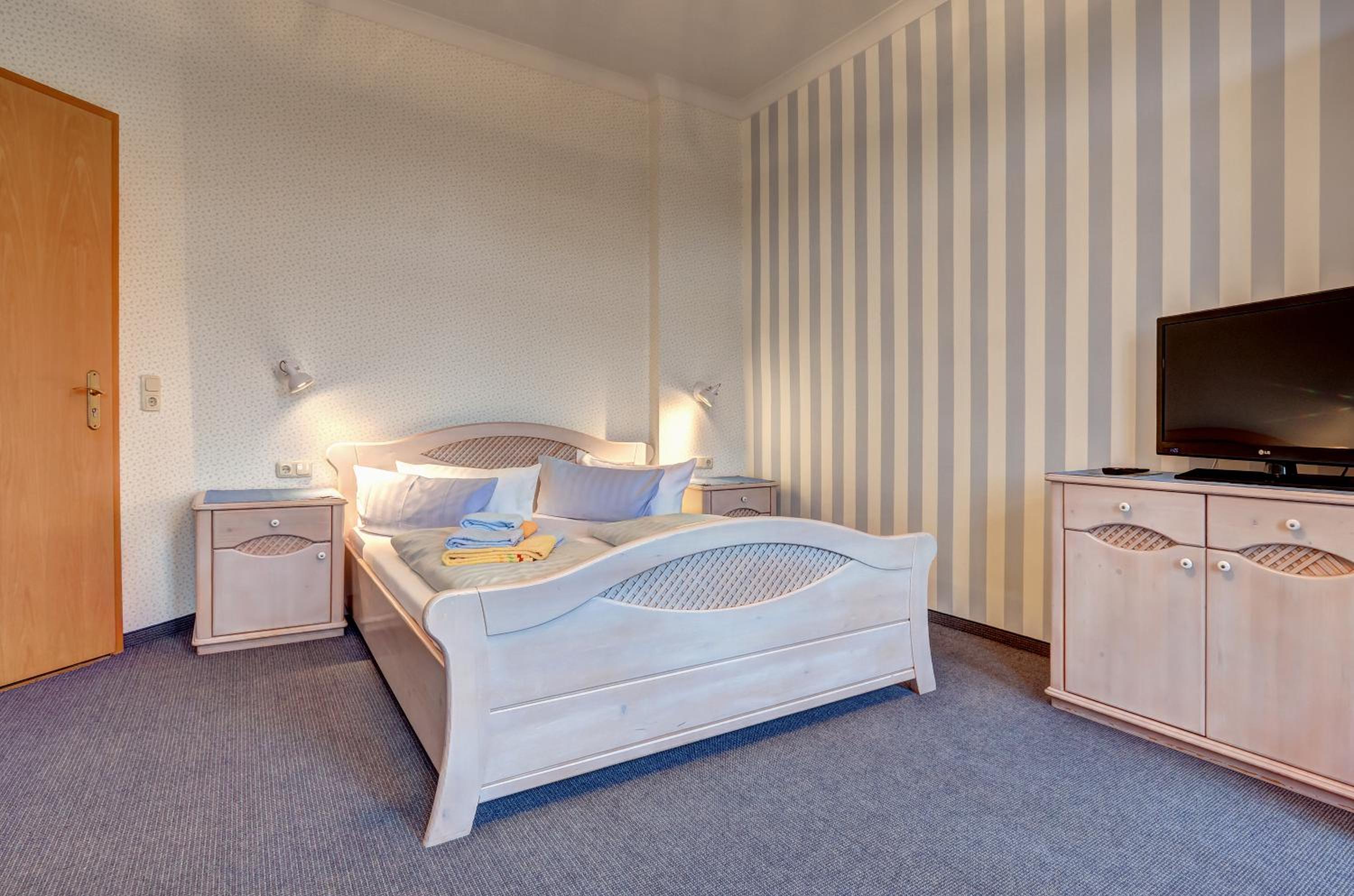 Double Room - Land Side