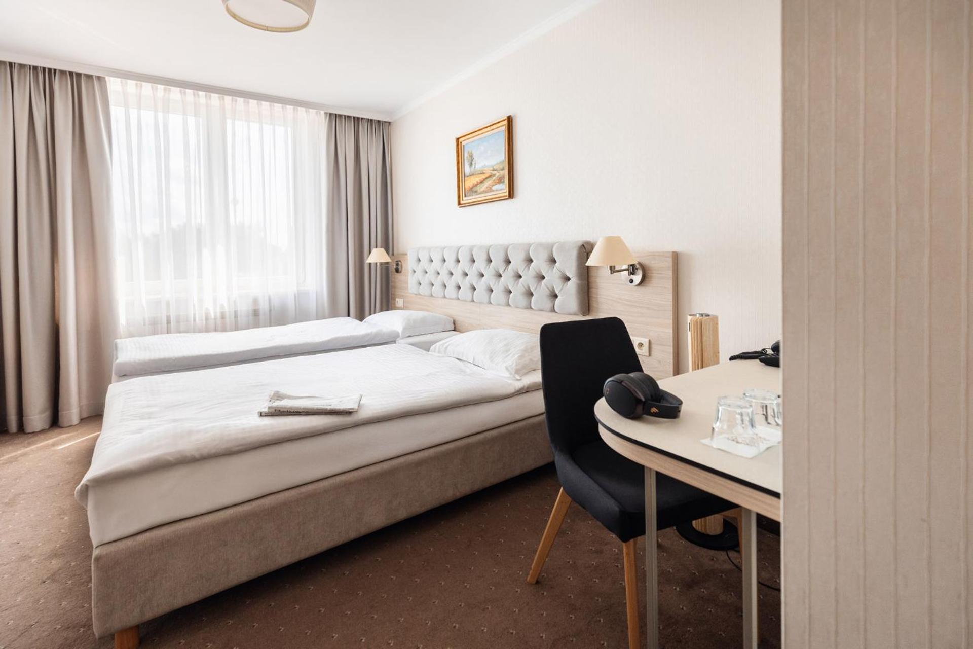 Twin Room - Photo 1