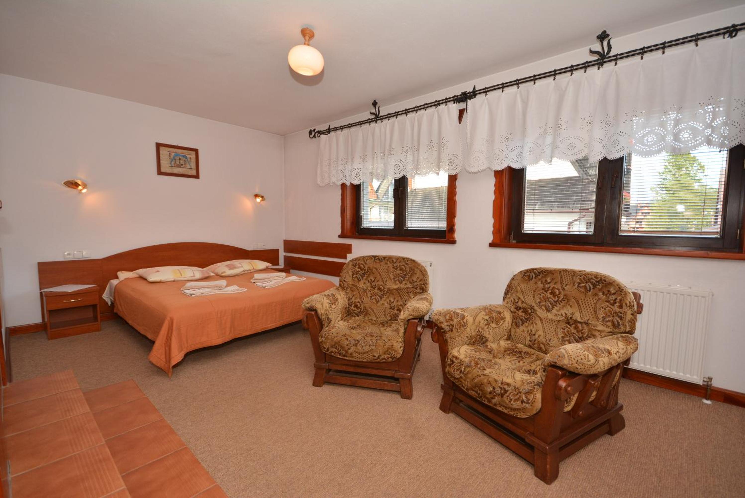 Quadruple Room - Photo 4