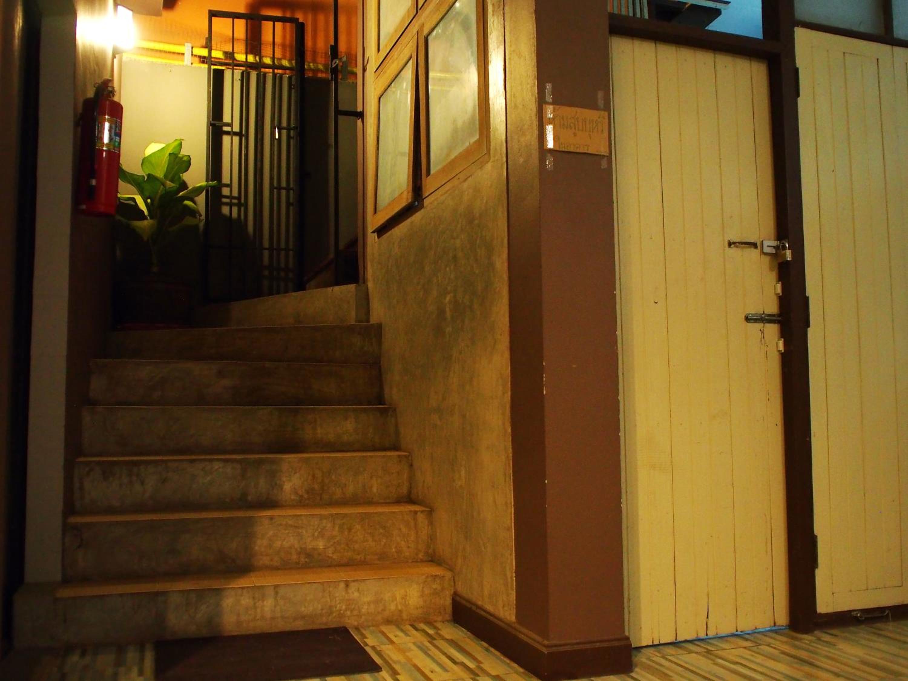 Twin Room with Private Bathroom photo 3