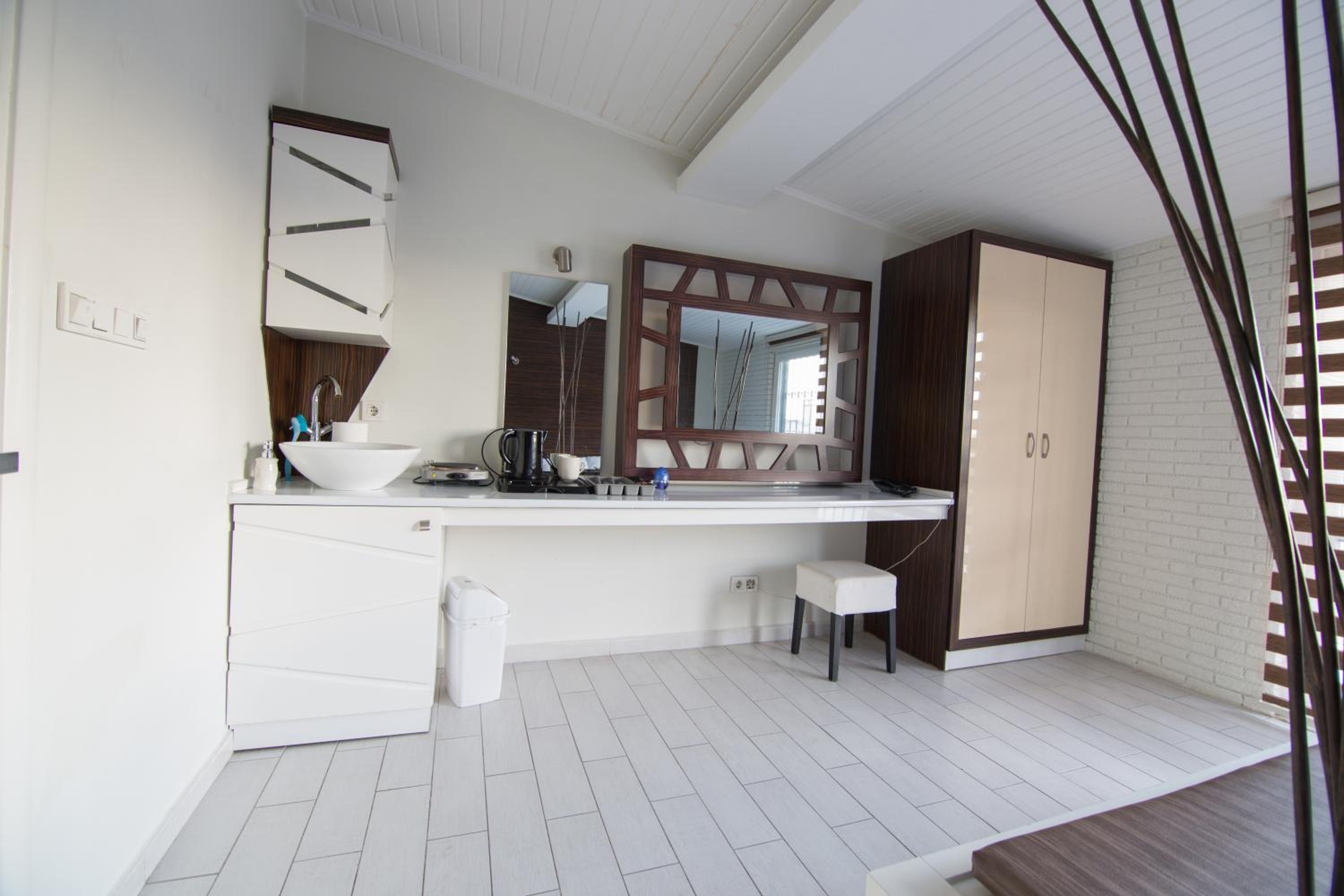 Deluxe Suite photo 2
