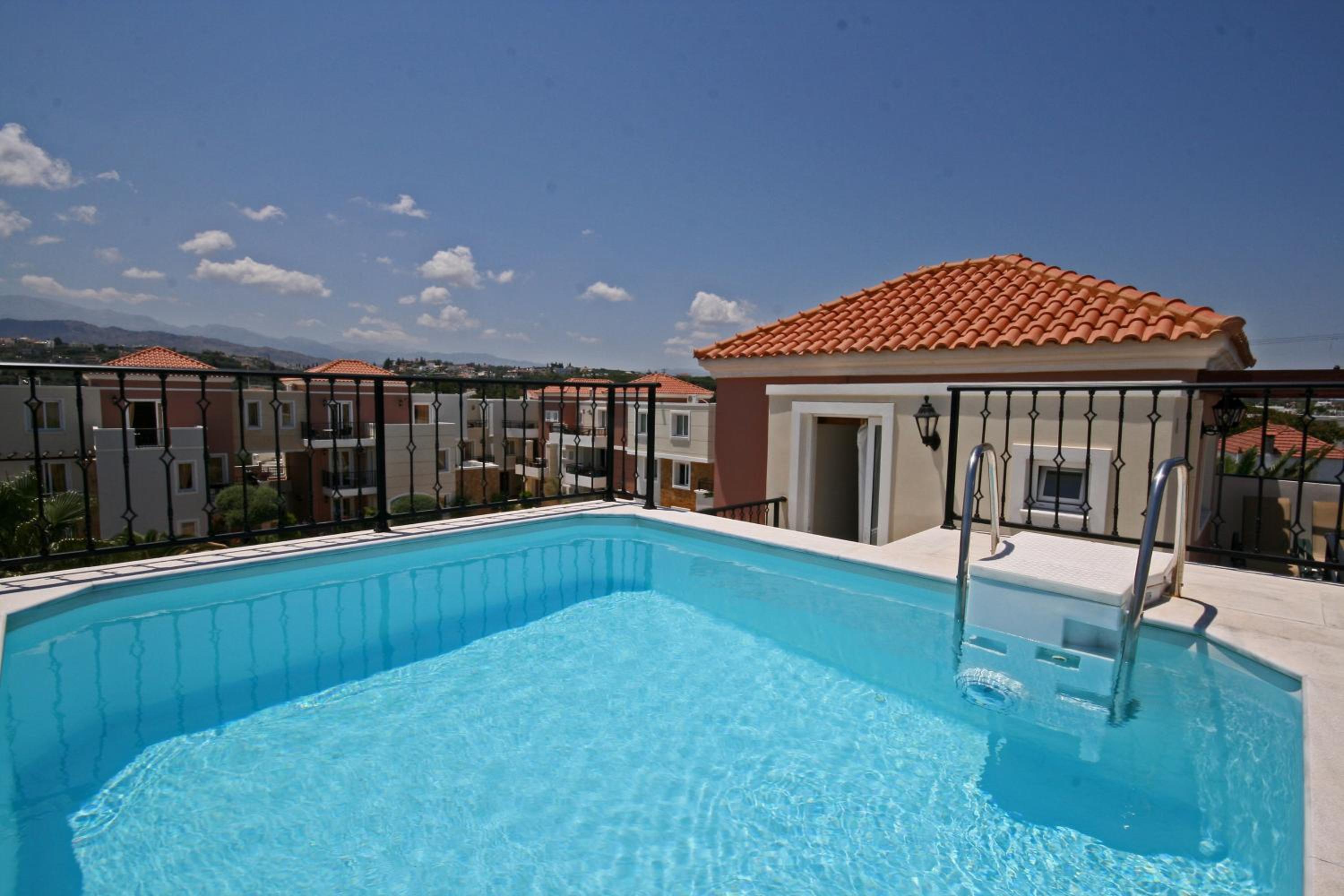 Luxury Maisonette with Private Pool photo 3