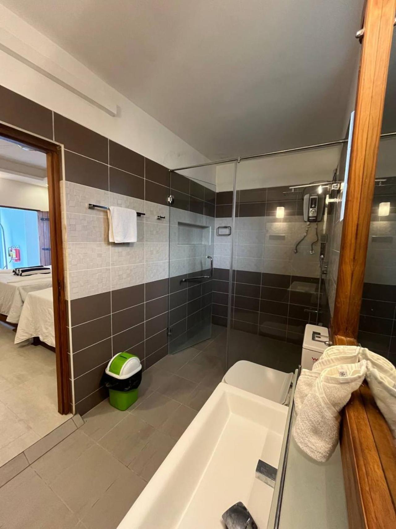 Deluxe Double Room with Sea View photo 2