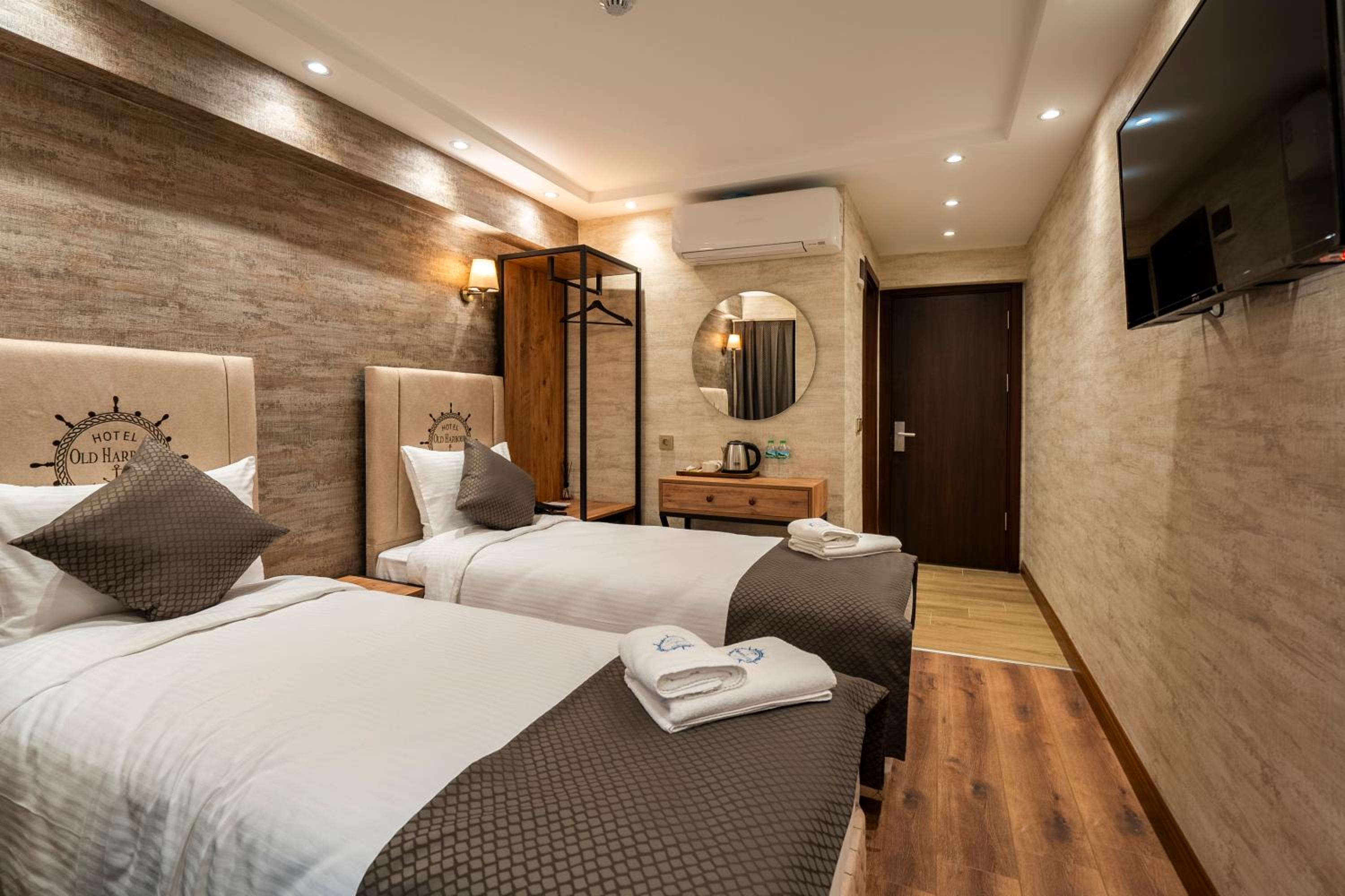 Standard Double or Twin Room photo 2