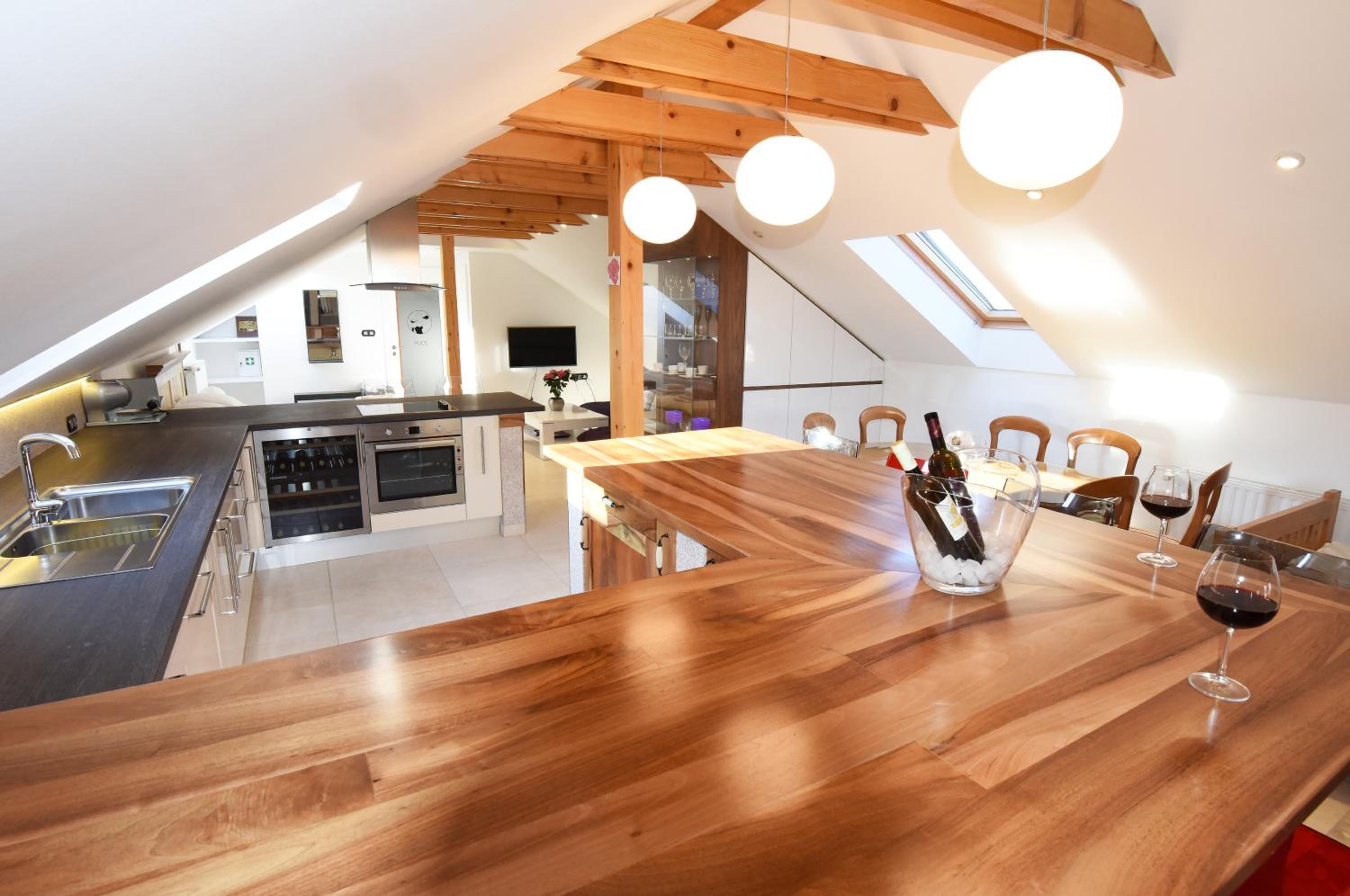 Studio Apartment photo 3