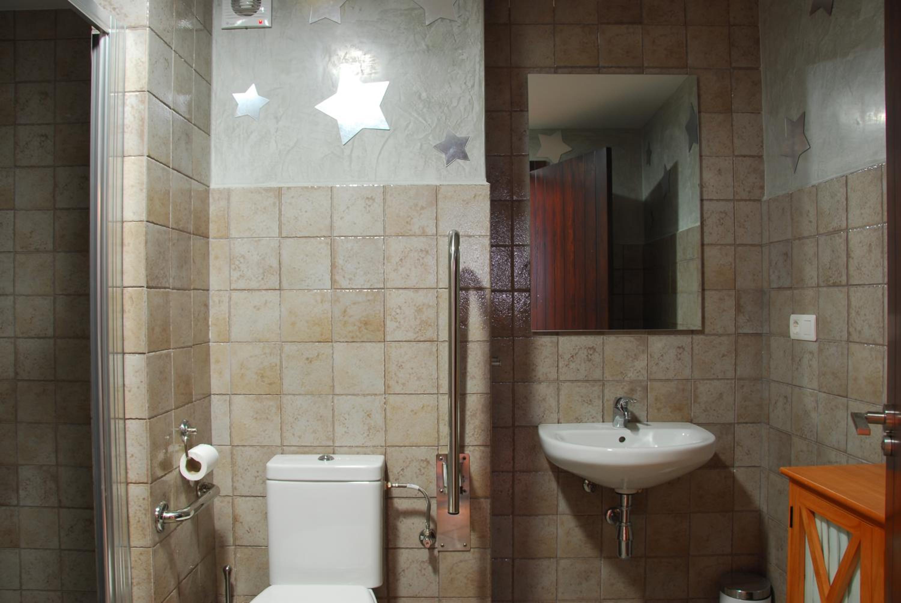 Apartment - Ground Floor photo 3