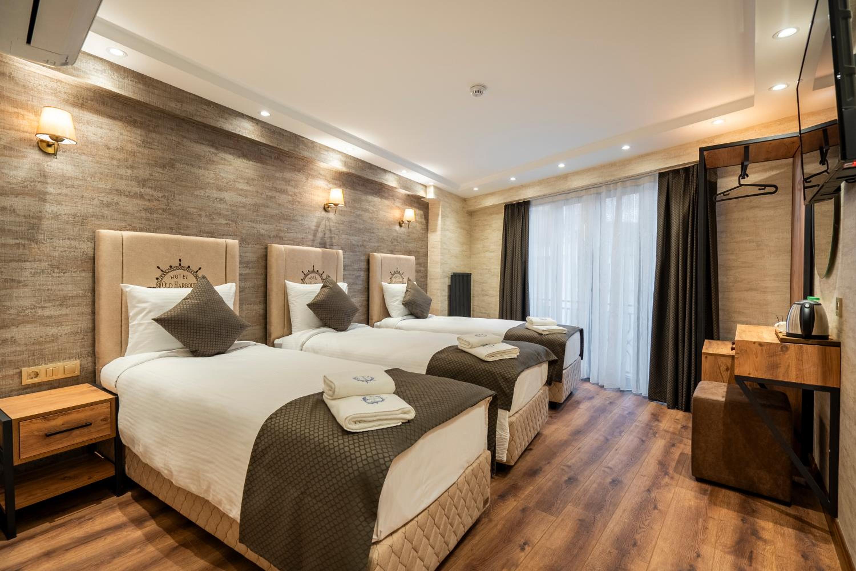 Standard Triple Room photo 3