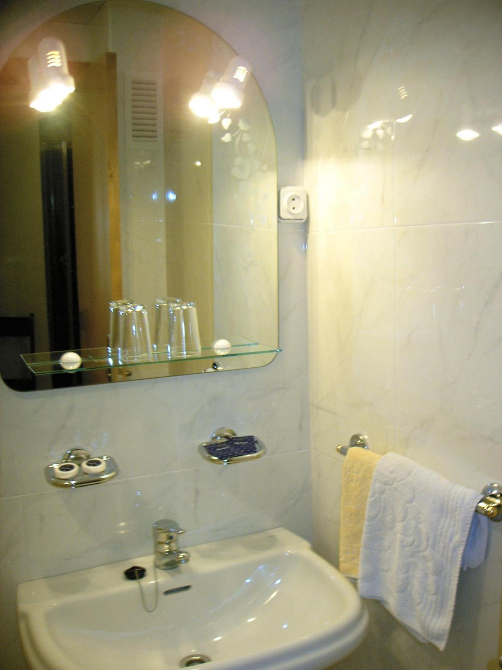 Triple Room - Photo 2