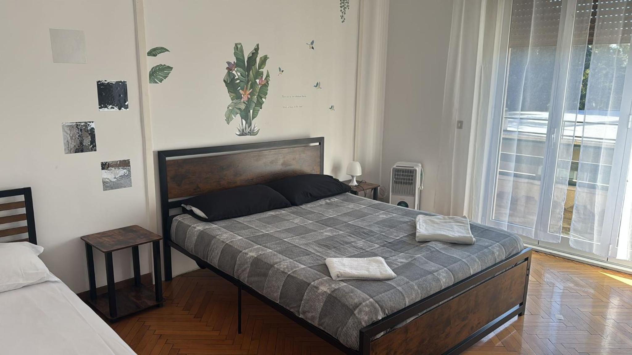 Triple Room With Shared Bathroom