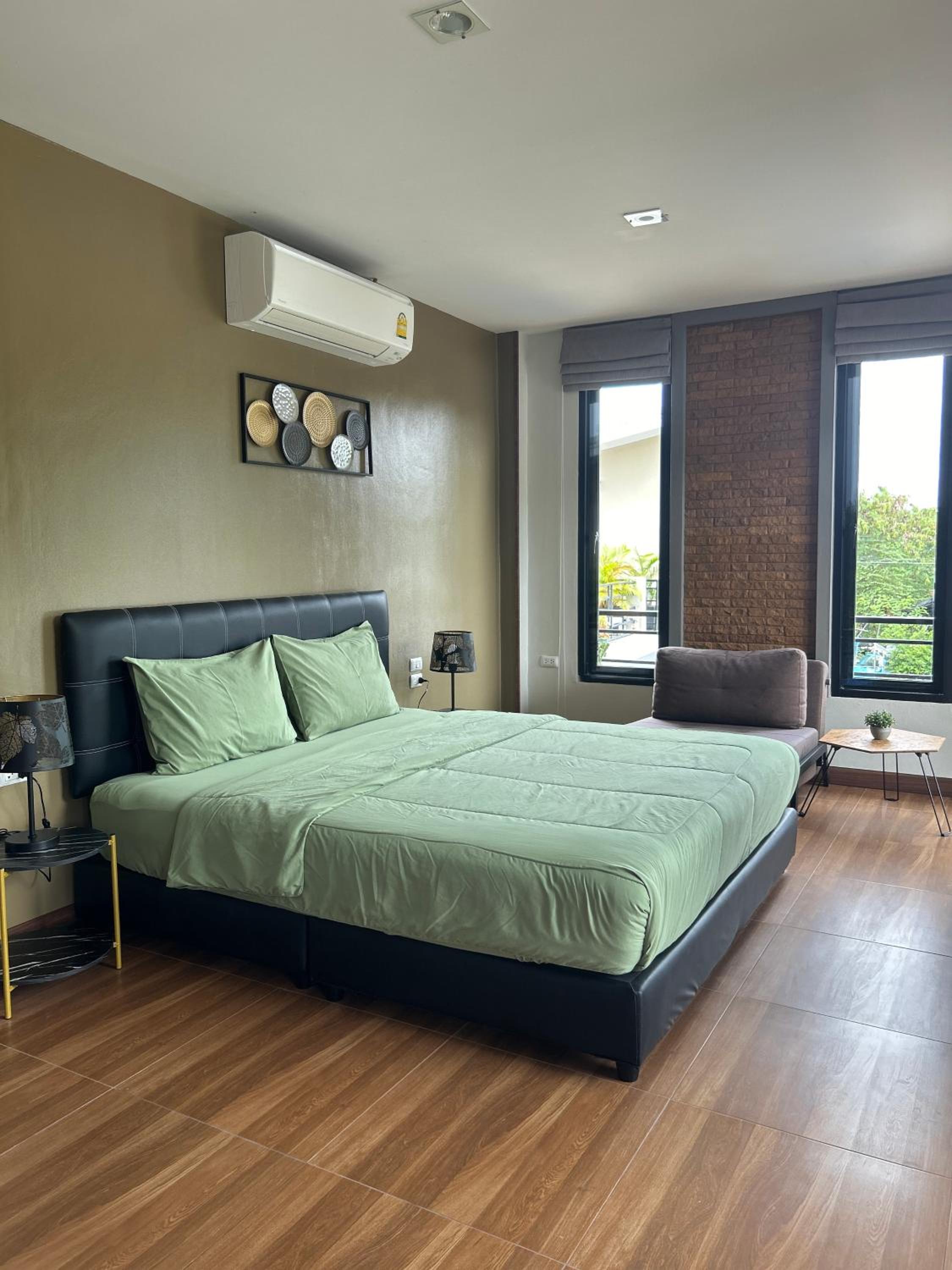 Superior King Room - Photo 3