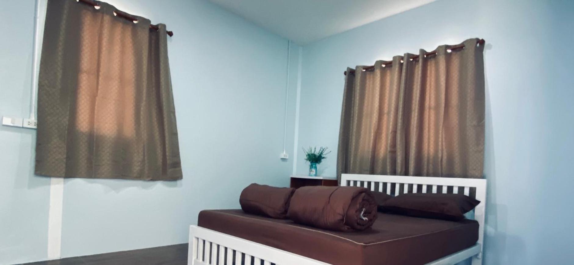 One-Bedroom Bungalow - Photo 1