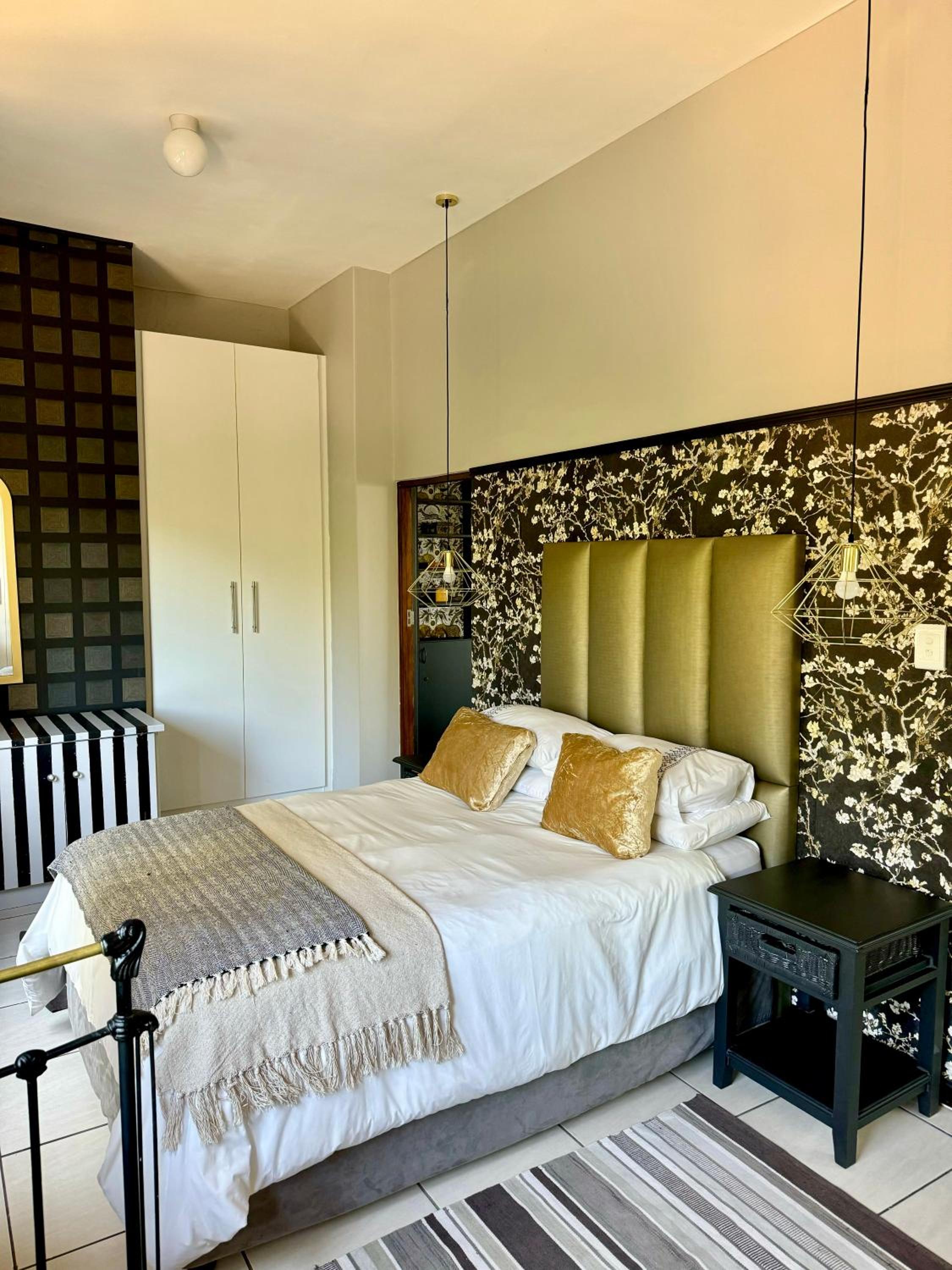 Suite with Mountain View - Photo 3