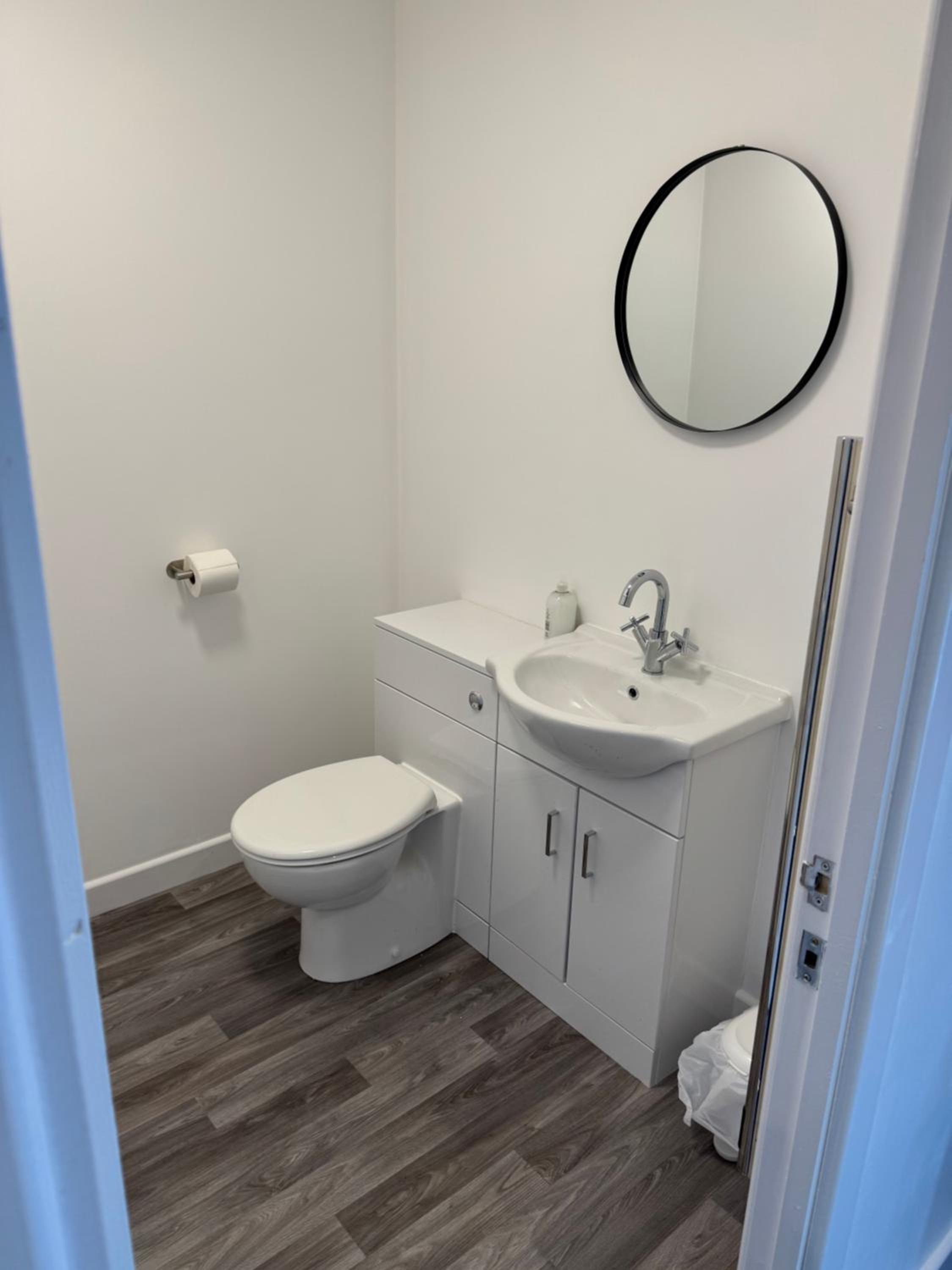 Deluxe Double Room with Shower - Photo 2